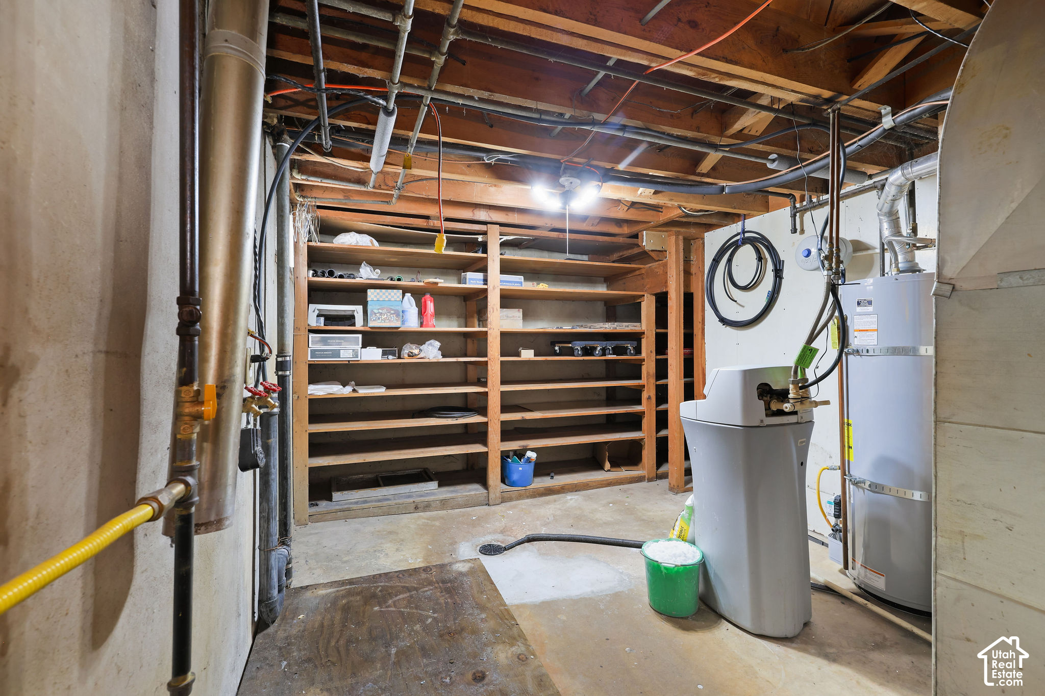 main property photo 24