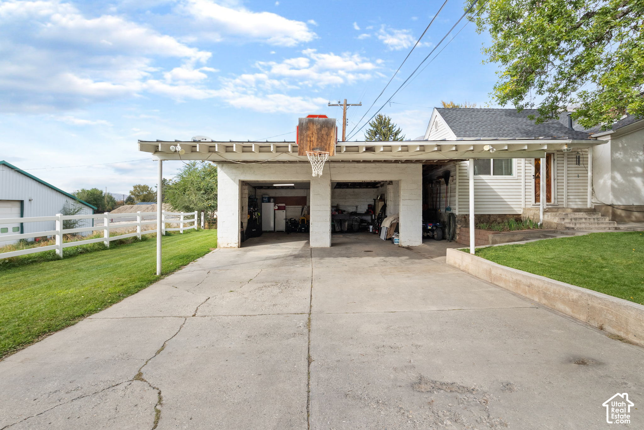 main property photo 18
