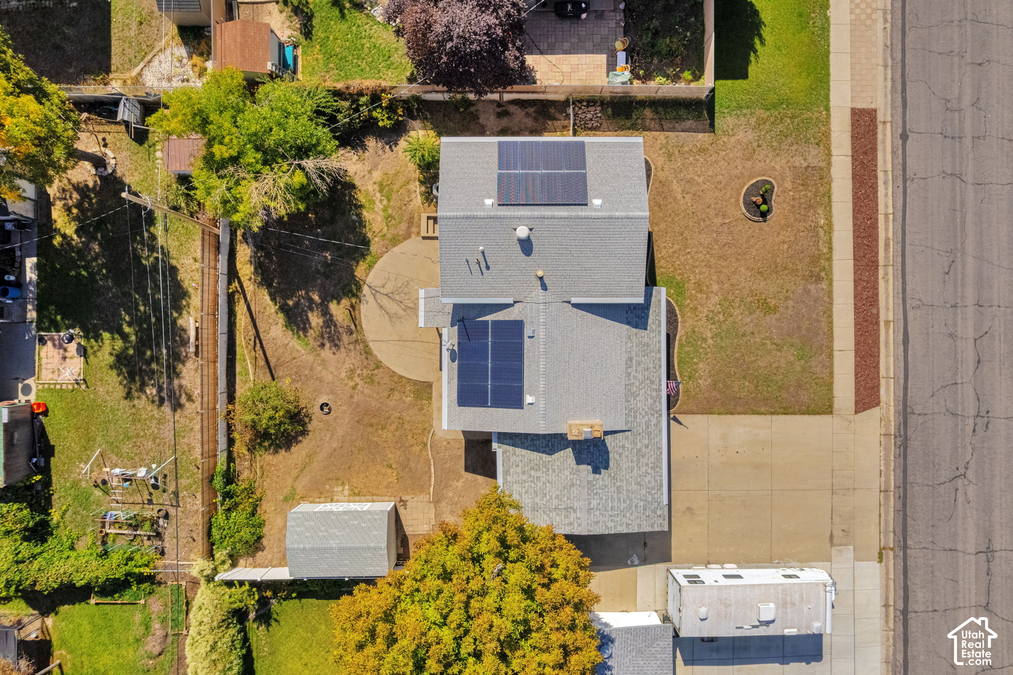 main property photo 25