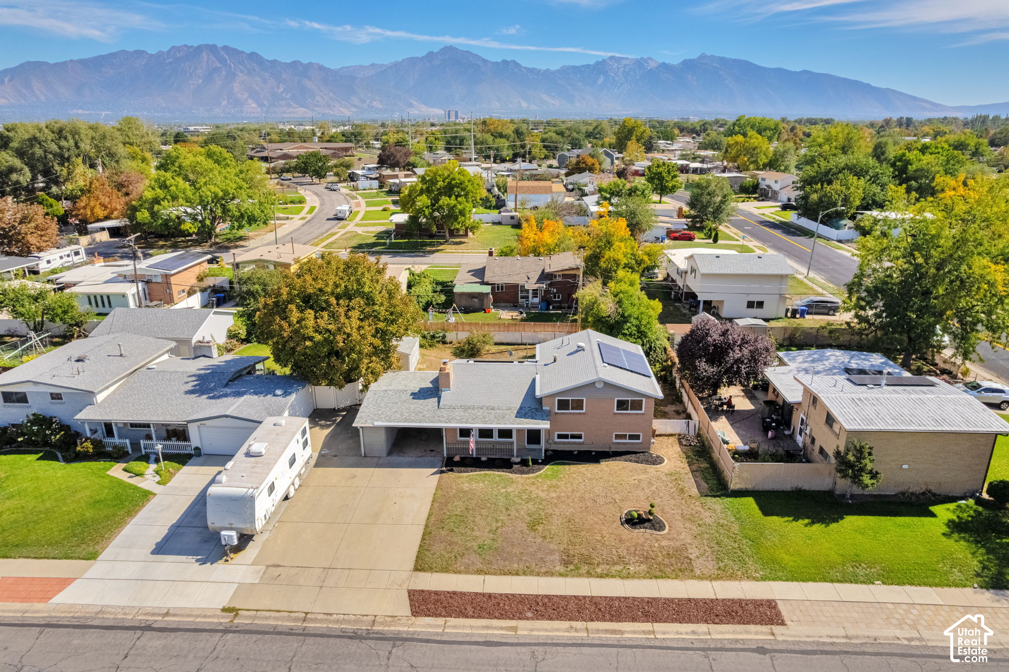 main property photo 26