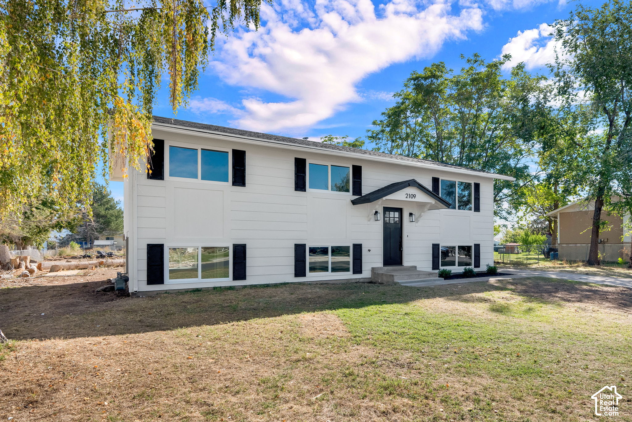 main property photo 18