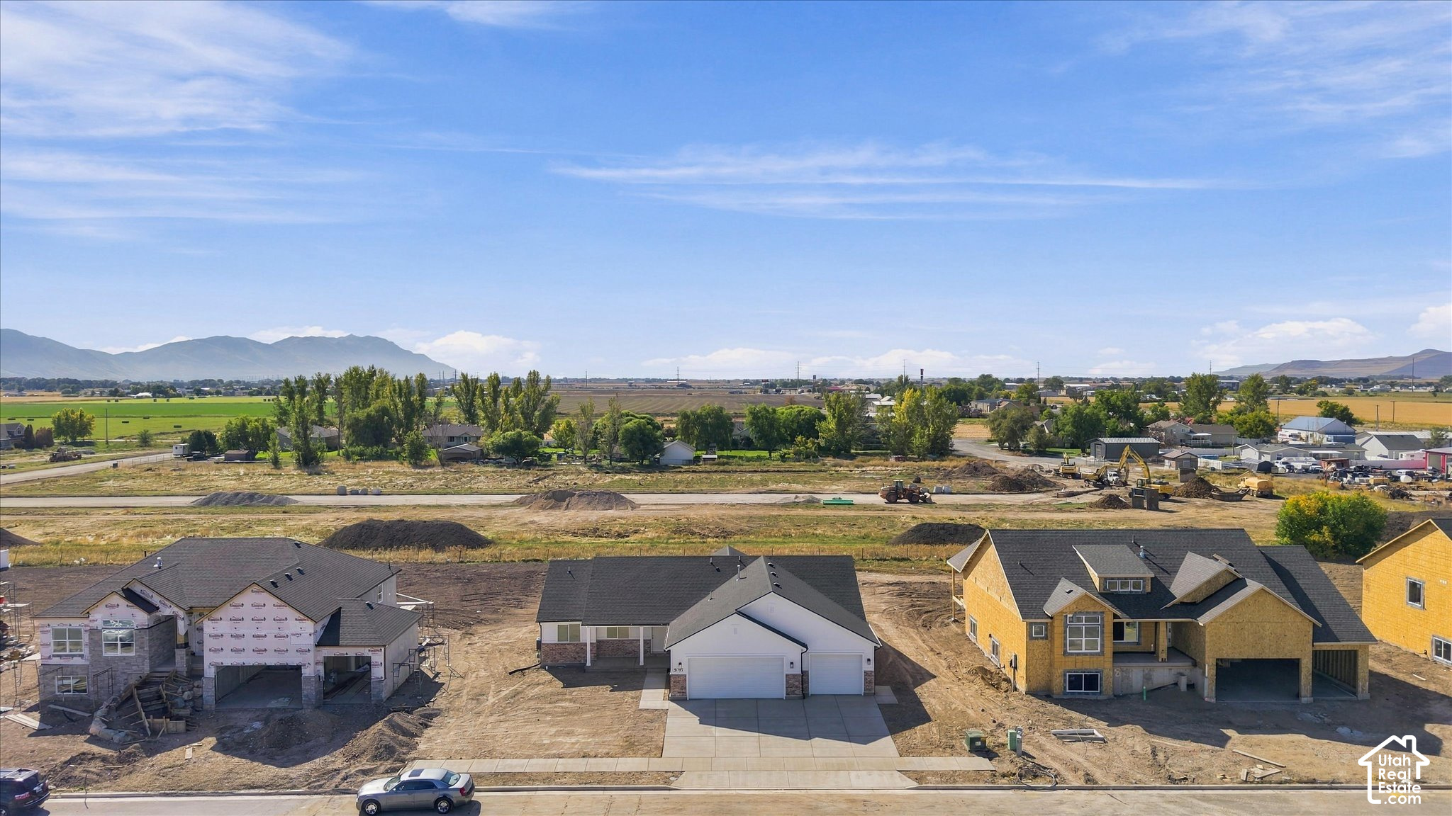 main property photo 43
