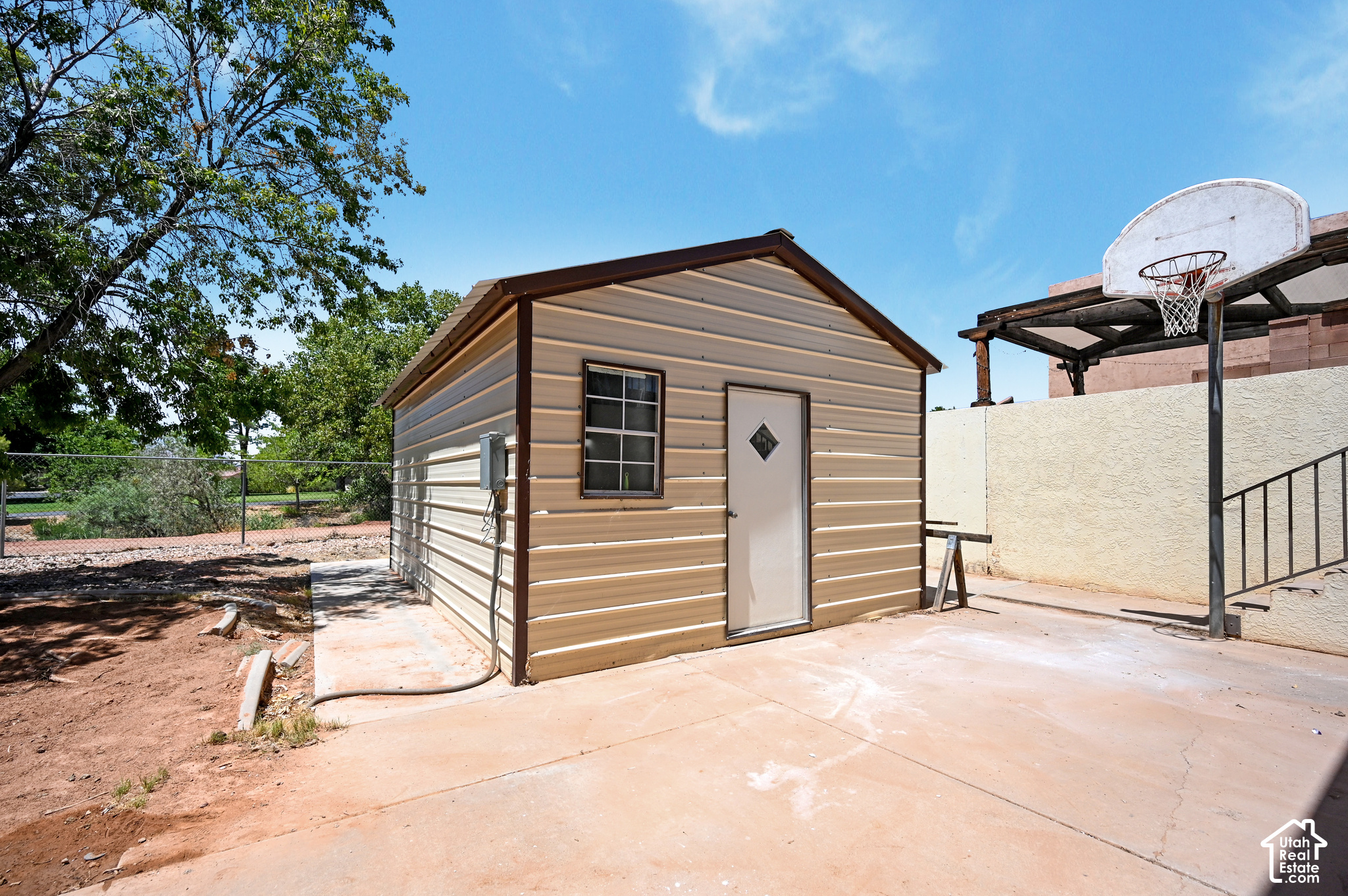 main property photo 43