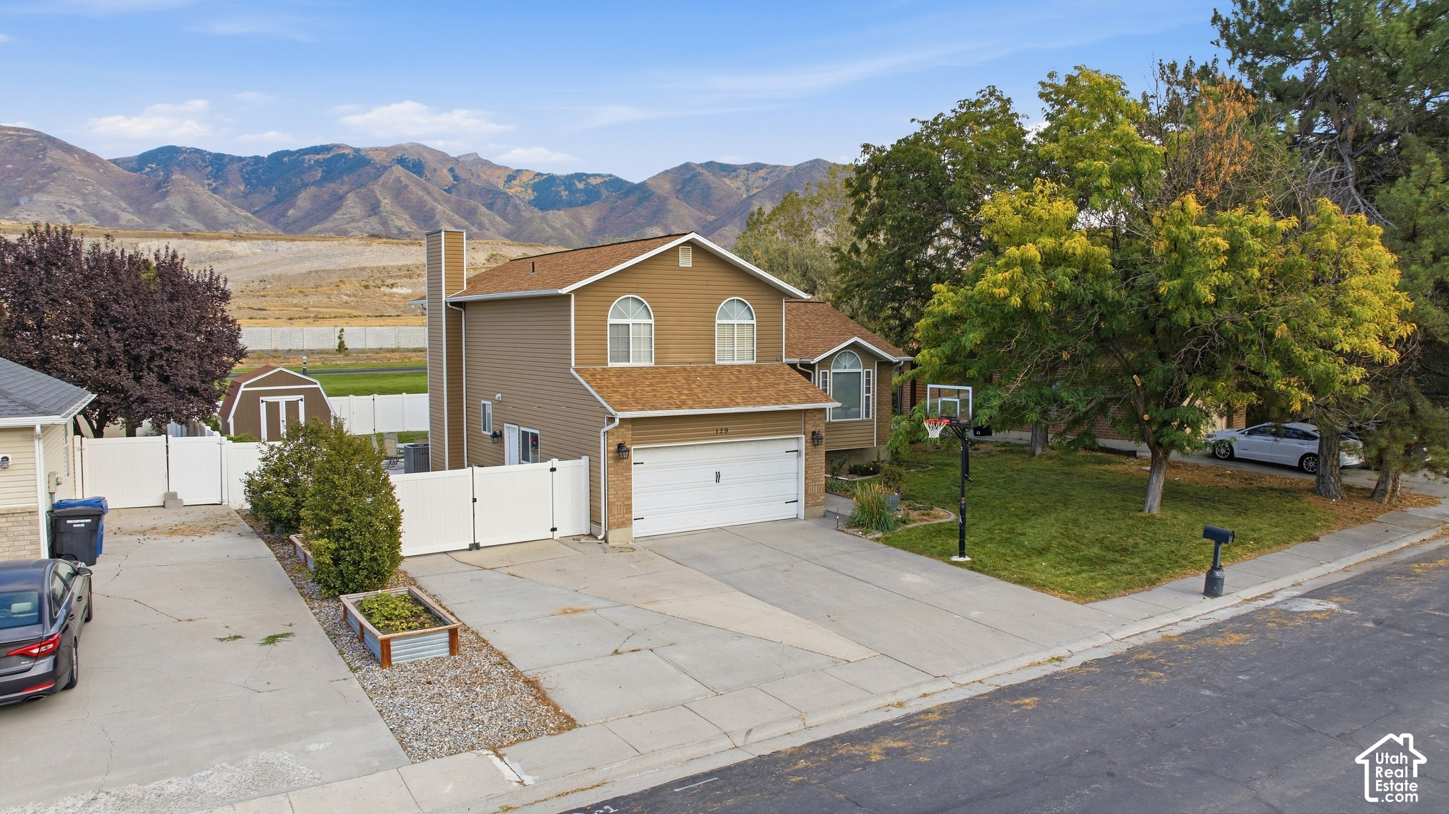 main property photo 33