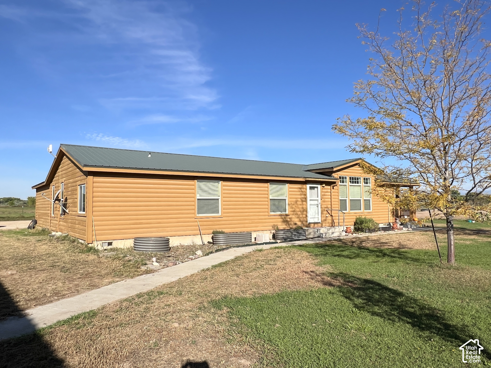 main property photo 74