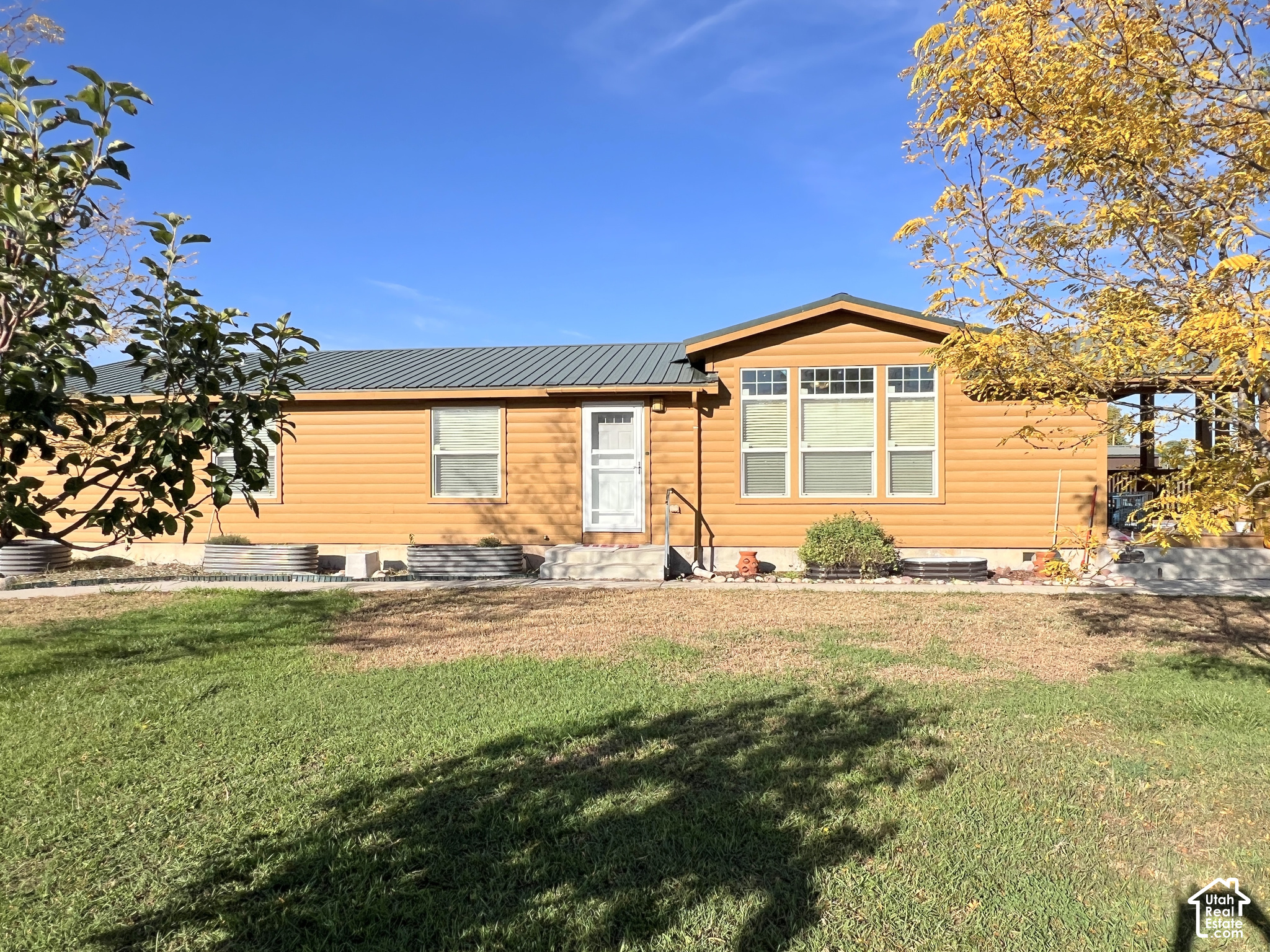 main property photo 75