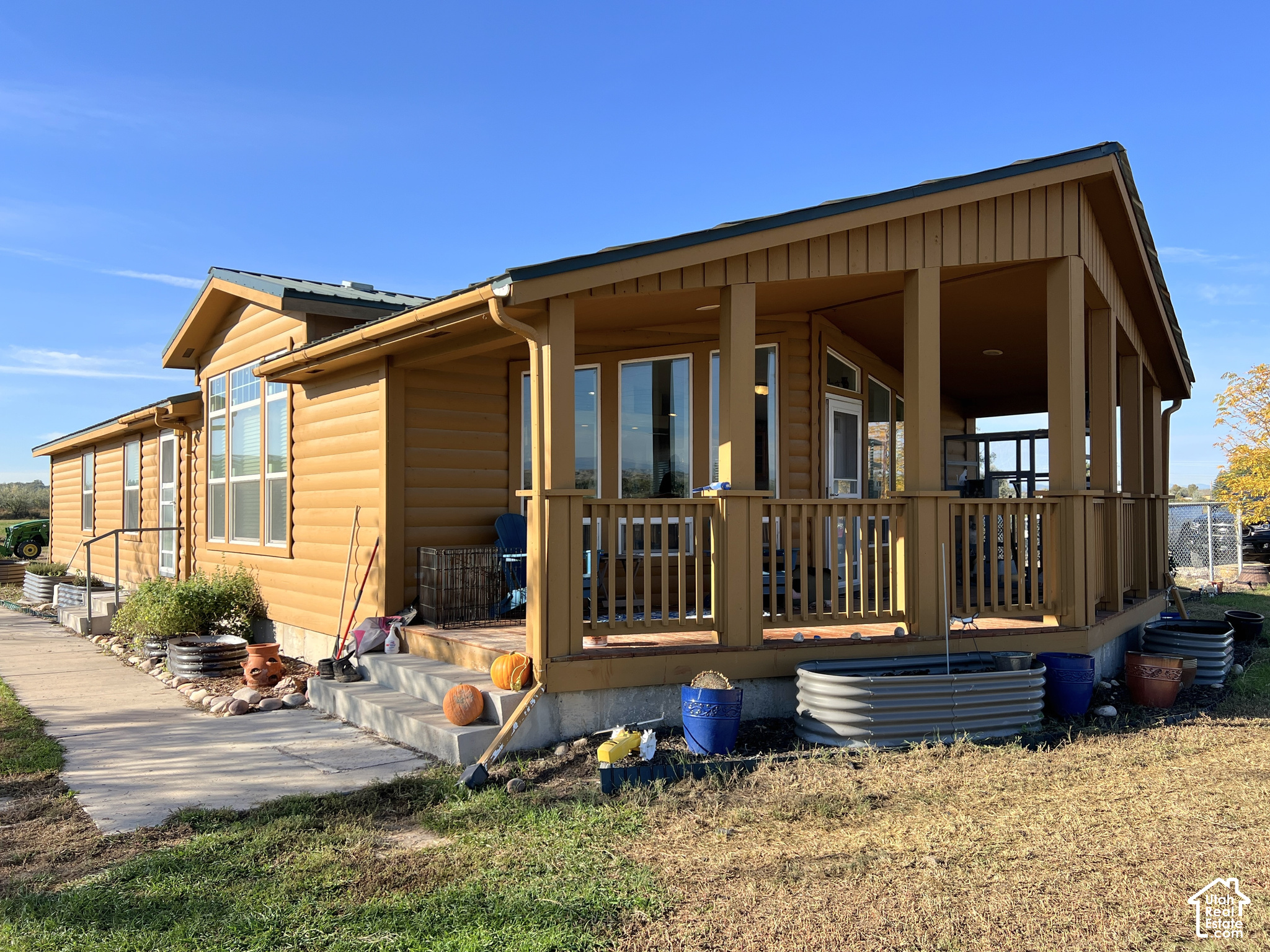 main property photo 77