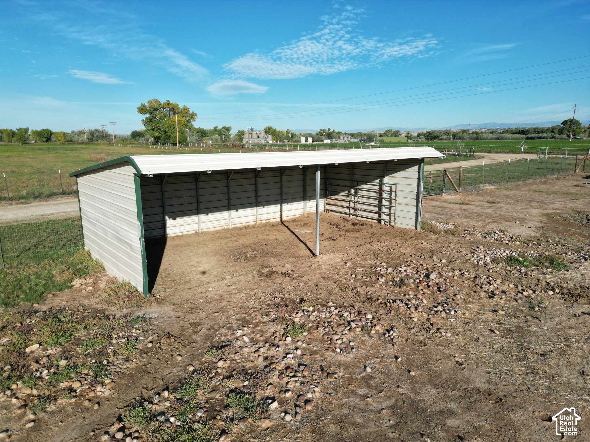 main property photo 92