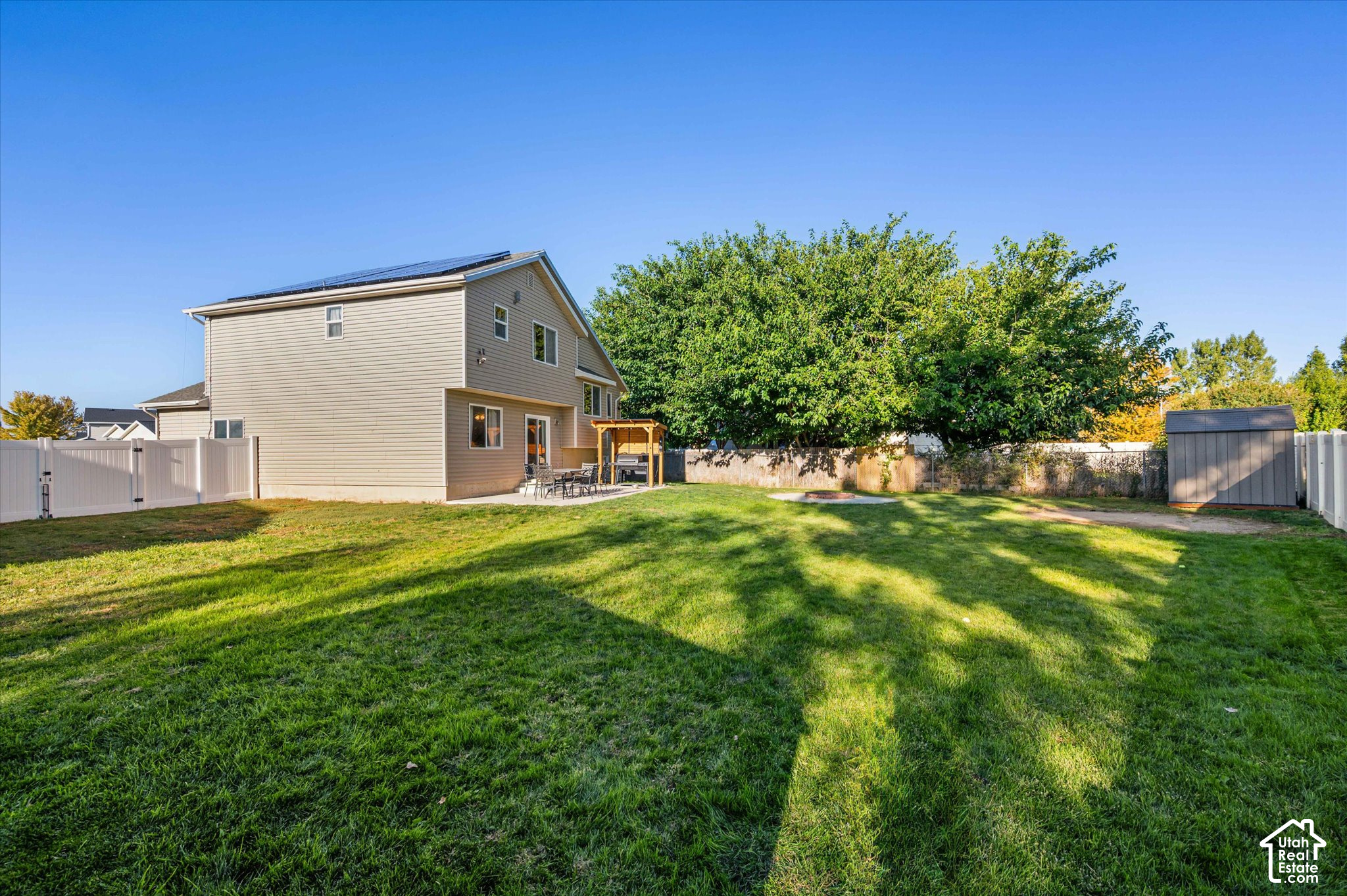 main property photo 38