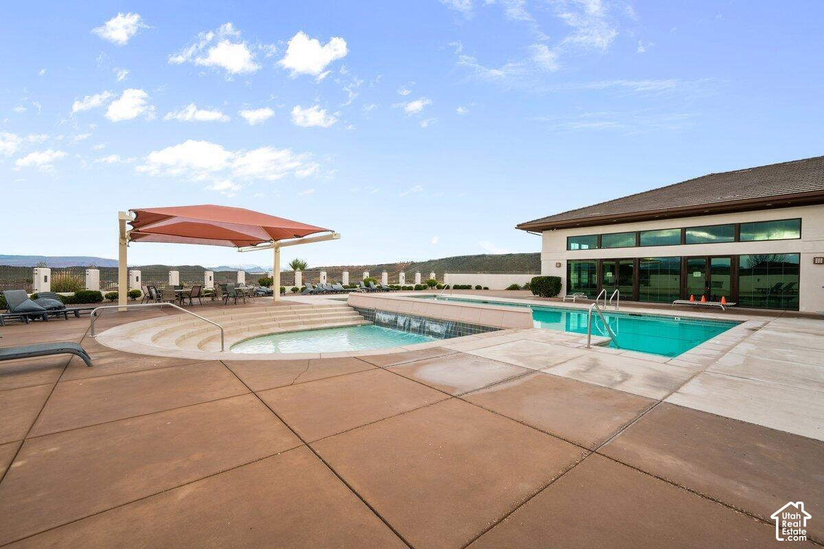 main property photo 36