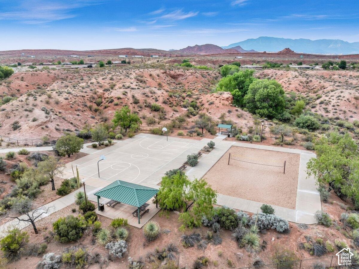 main property photo 41