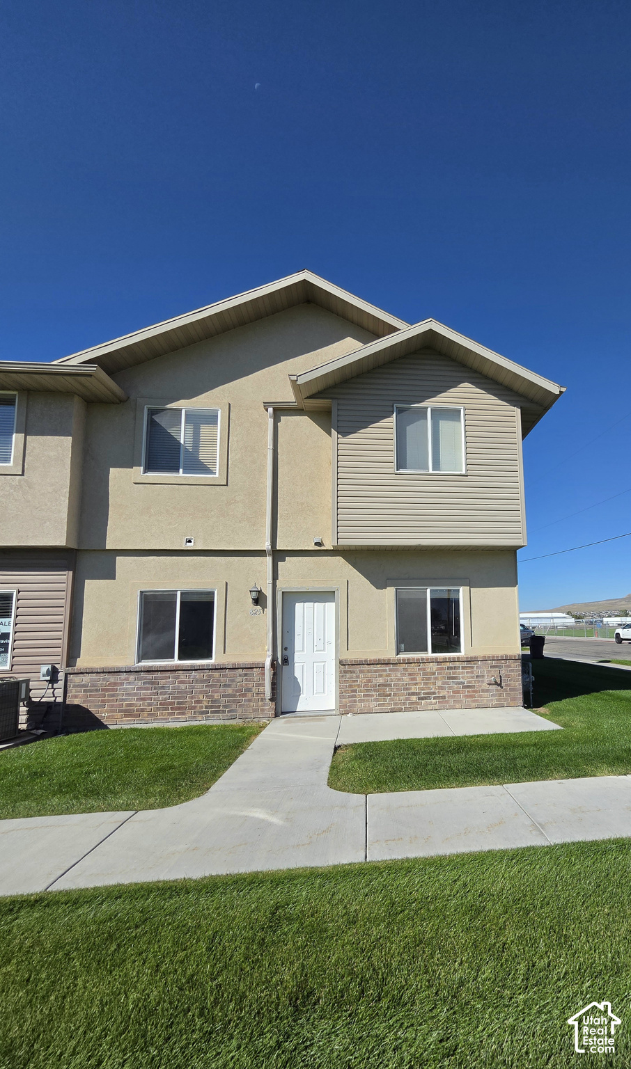 main property photo 0