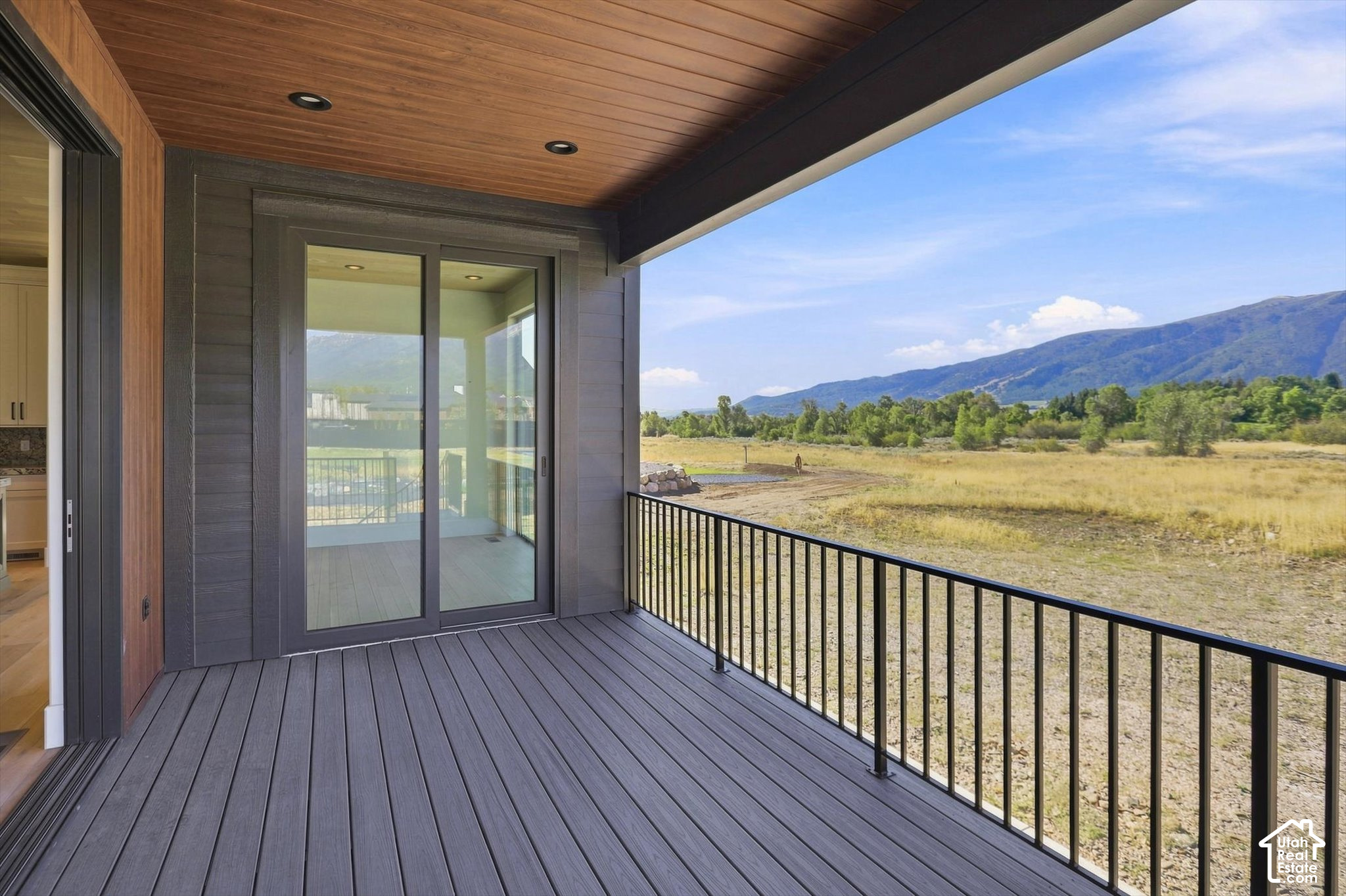 main property photo 85