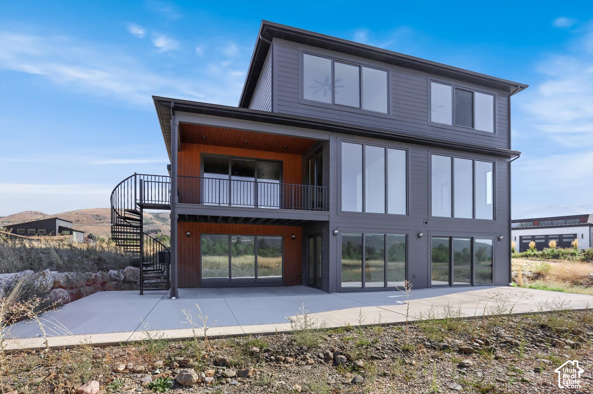 main property photo 92
