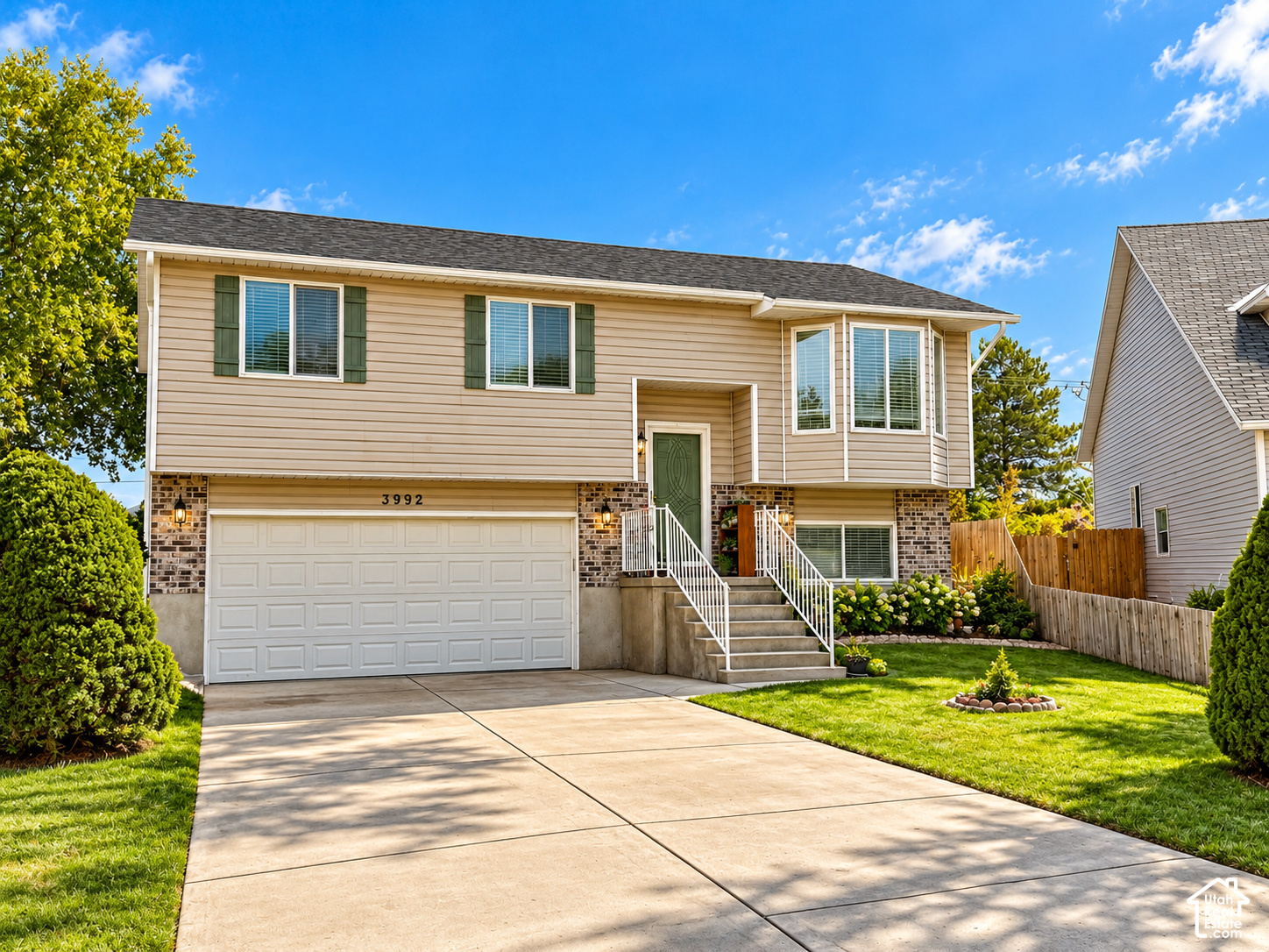 main property photo 0