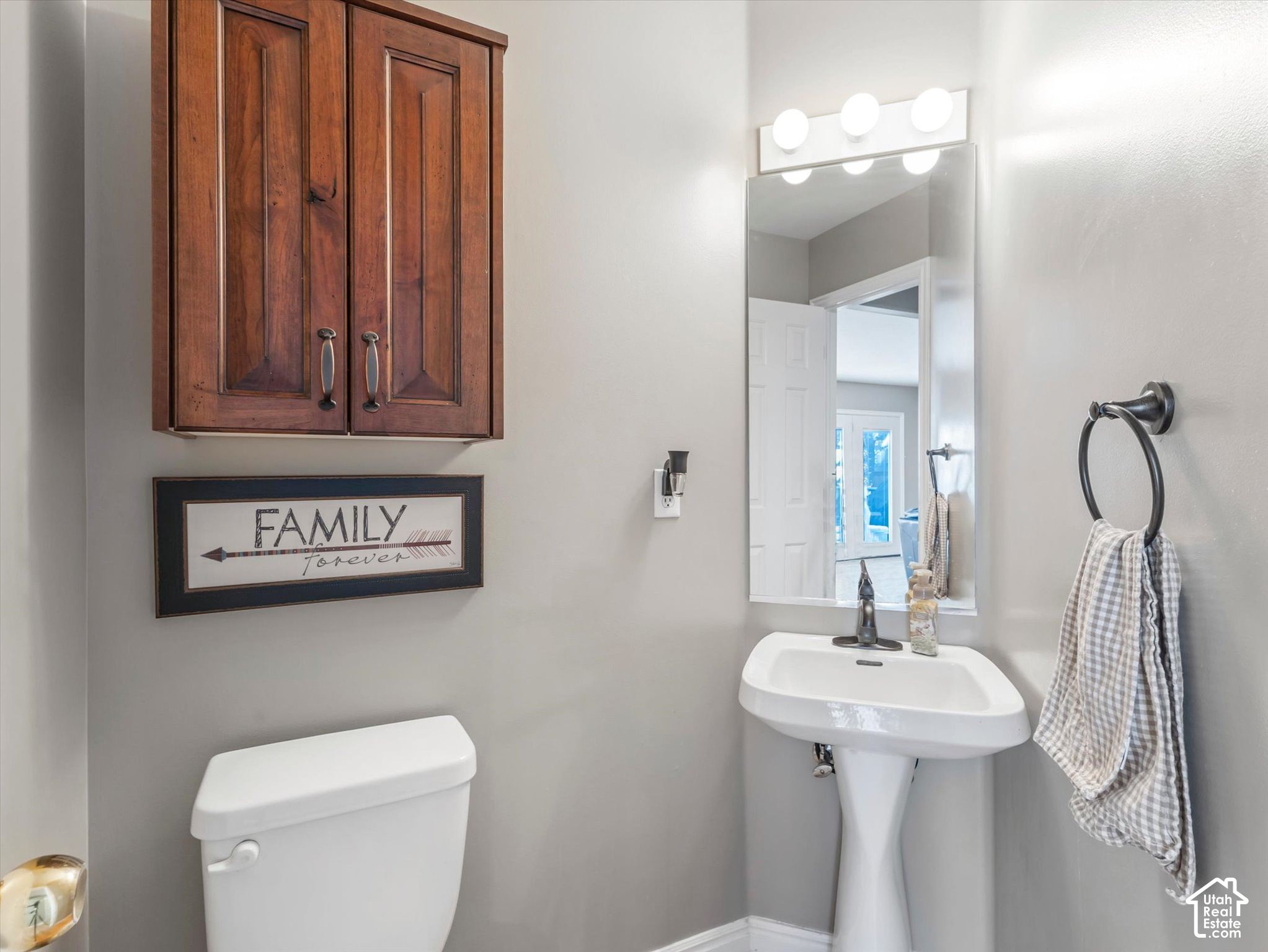 main property photo 22