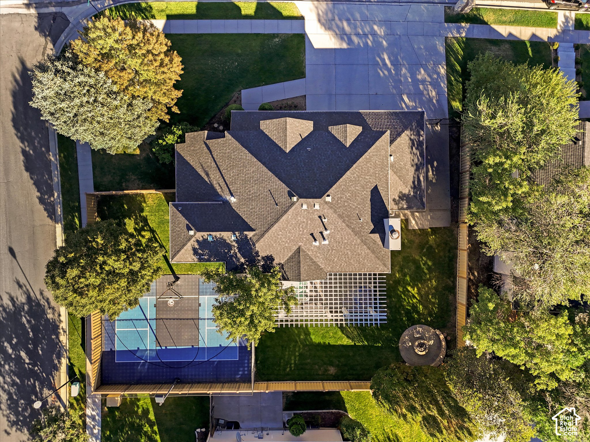 main property photo 43