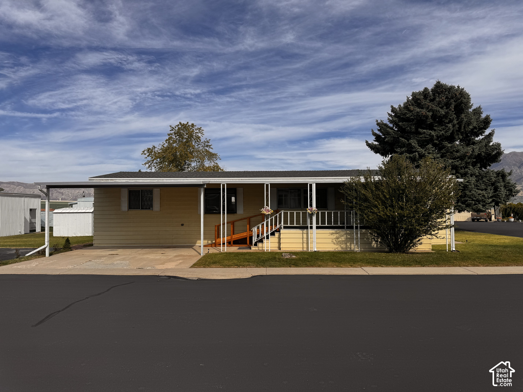 main property photo 39