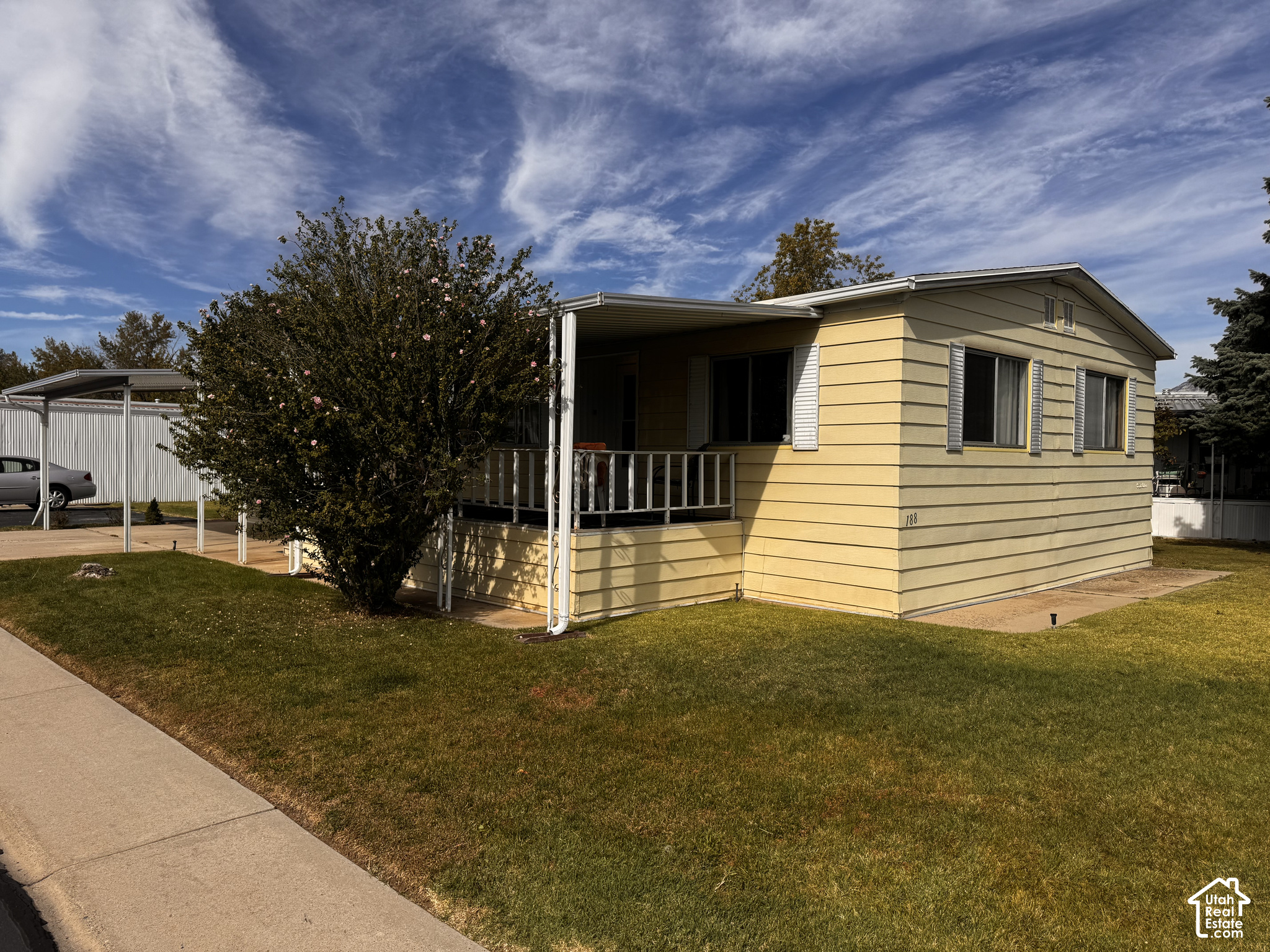 main property photo 40