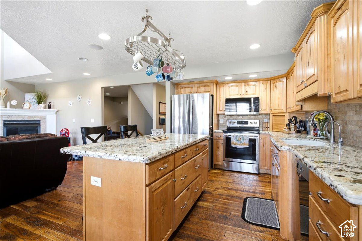 main property photo 15