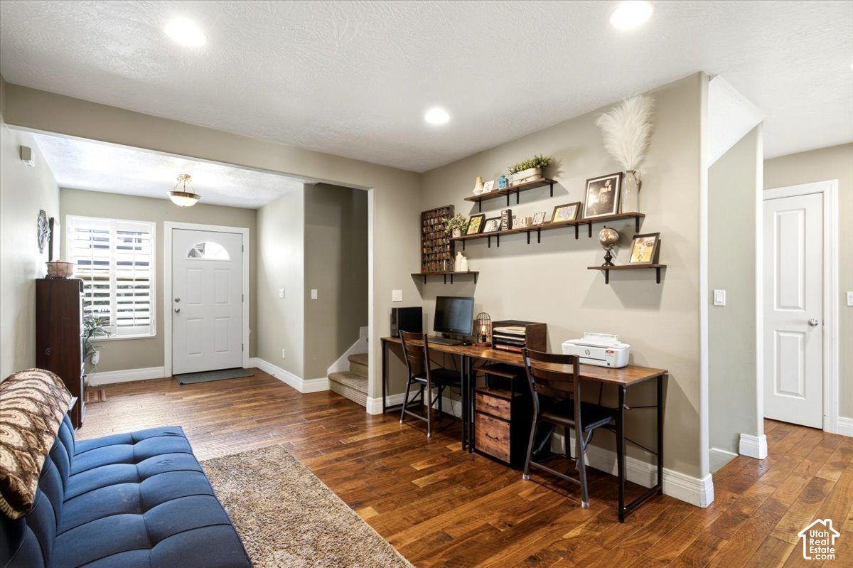 main property photo 16