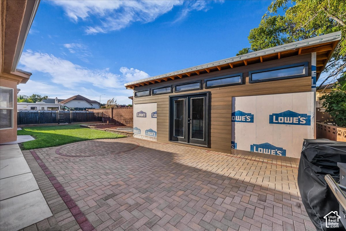 main property photo 14