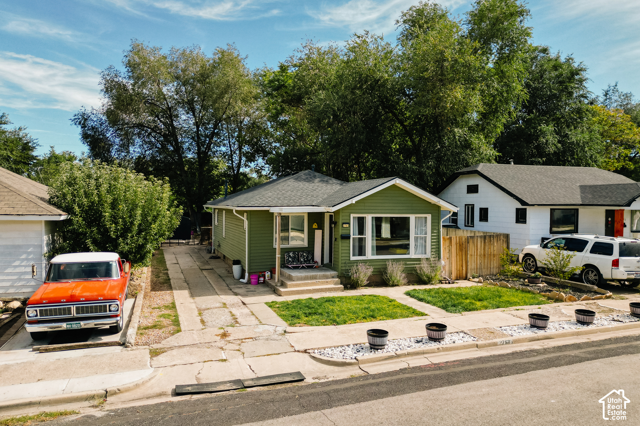 main property photo 0