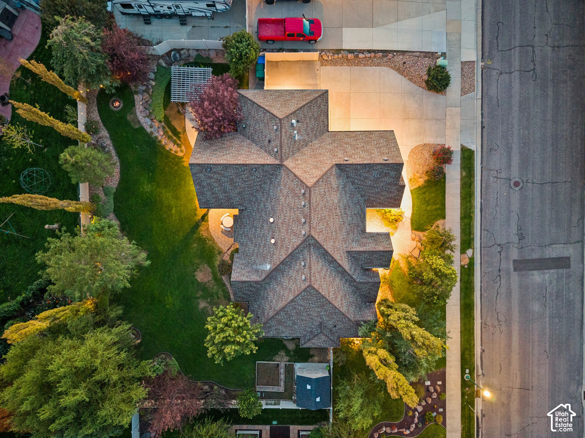main property photo 70
