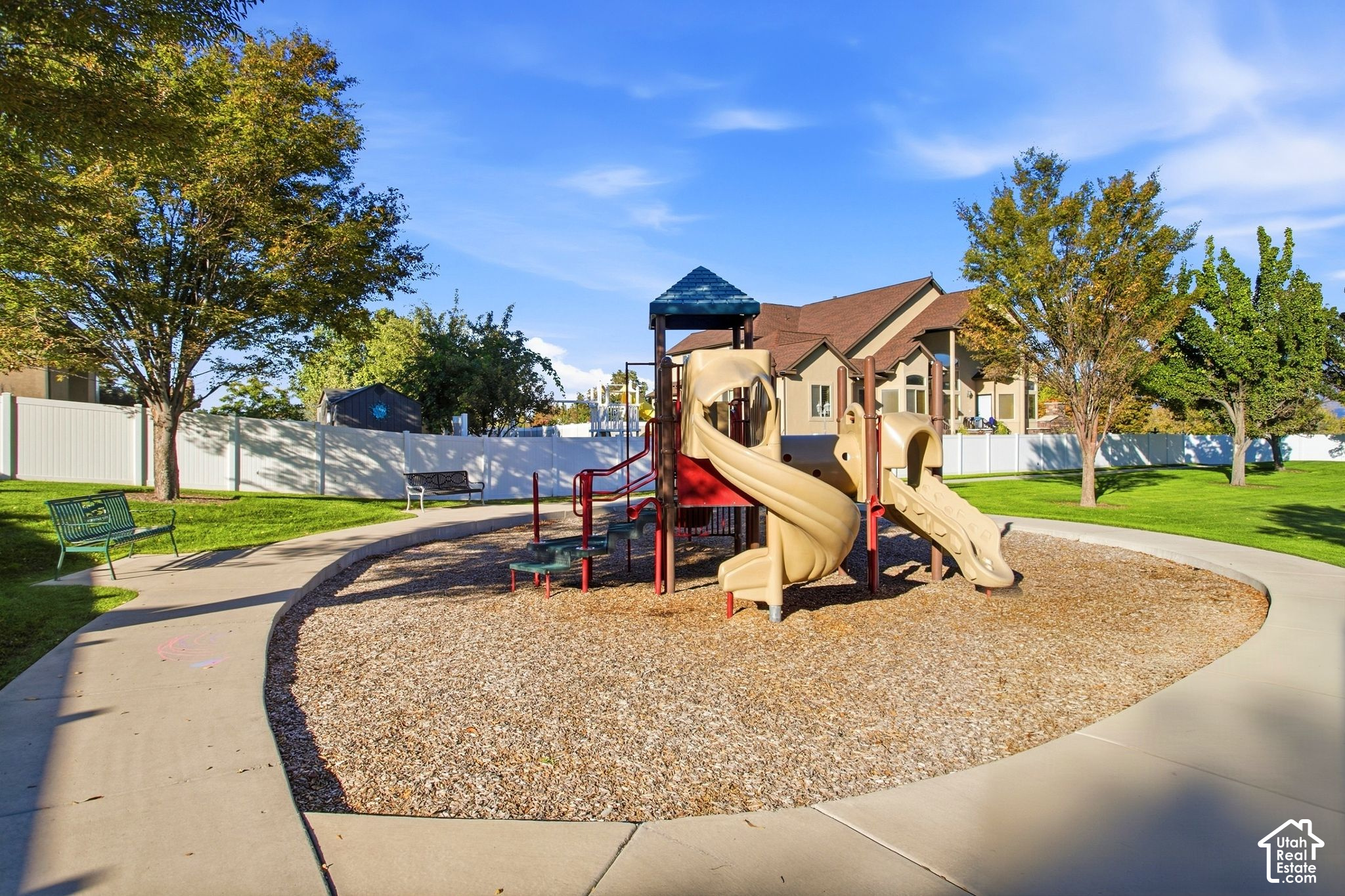 main property photo 75
