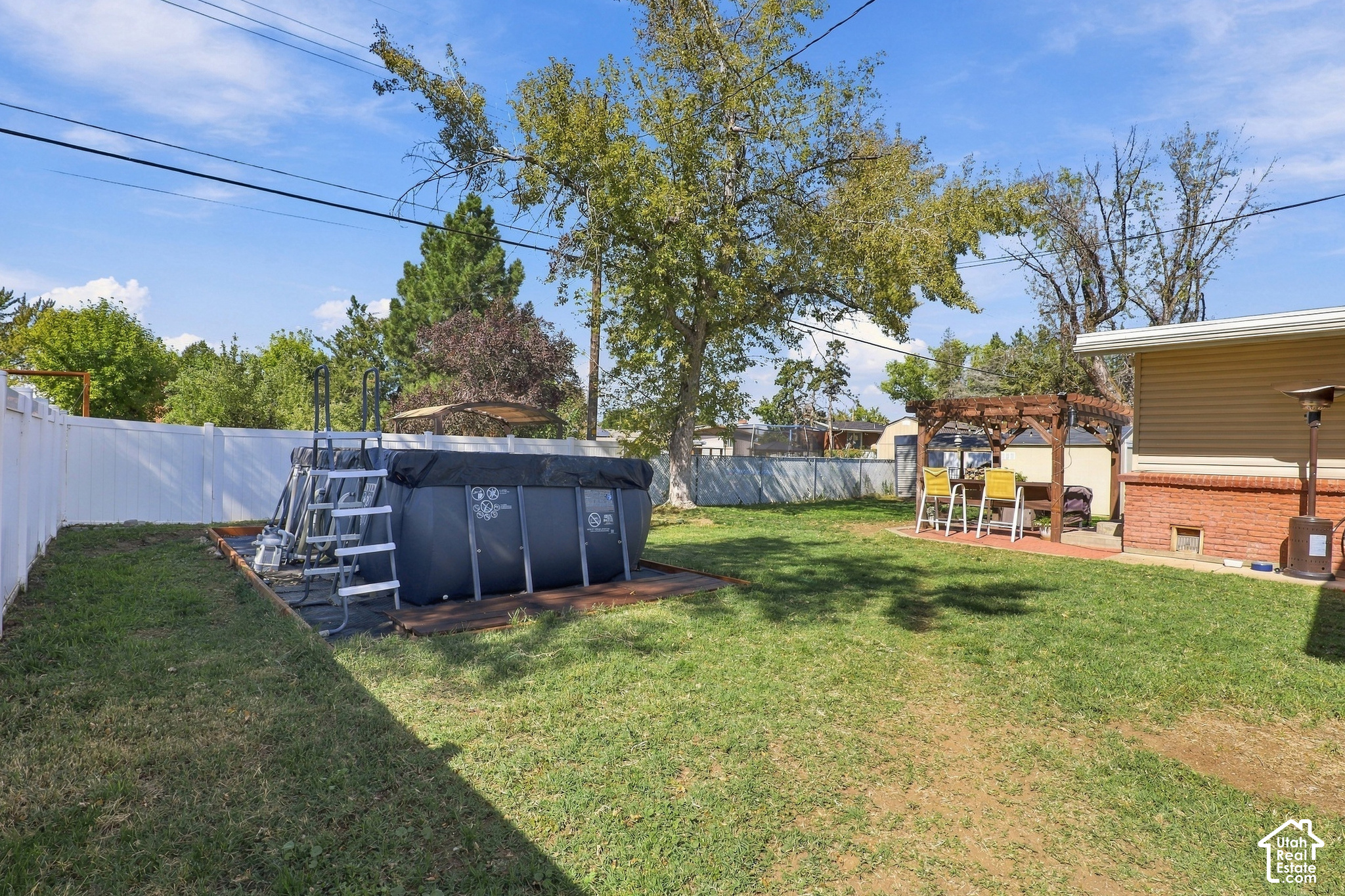 main property photo 29