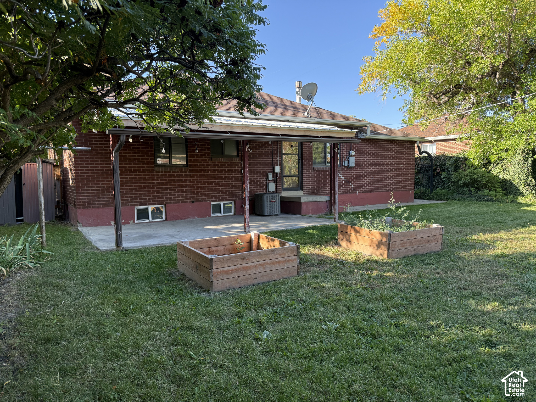 main property photo 31
