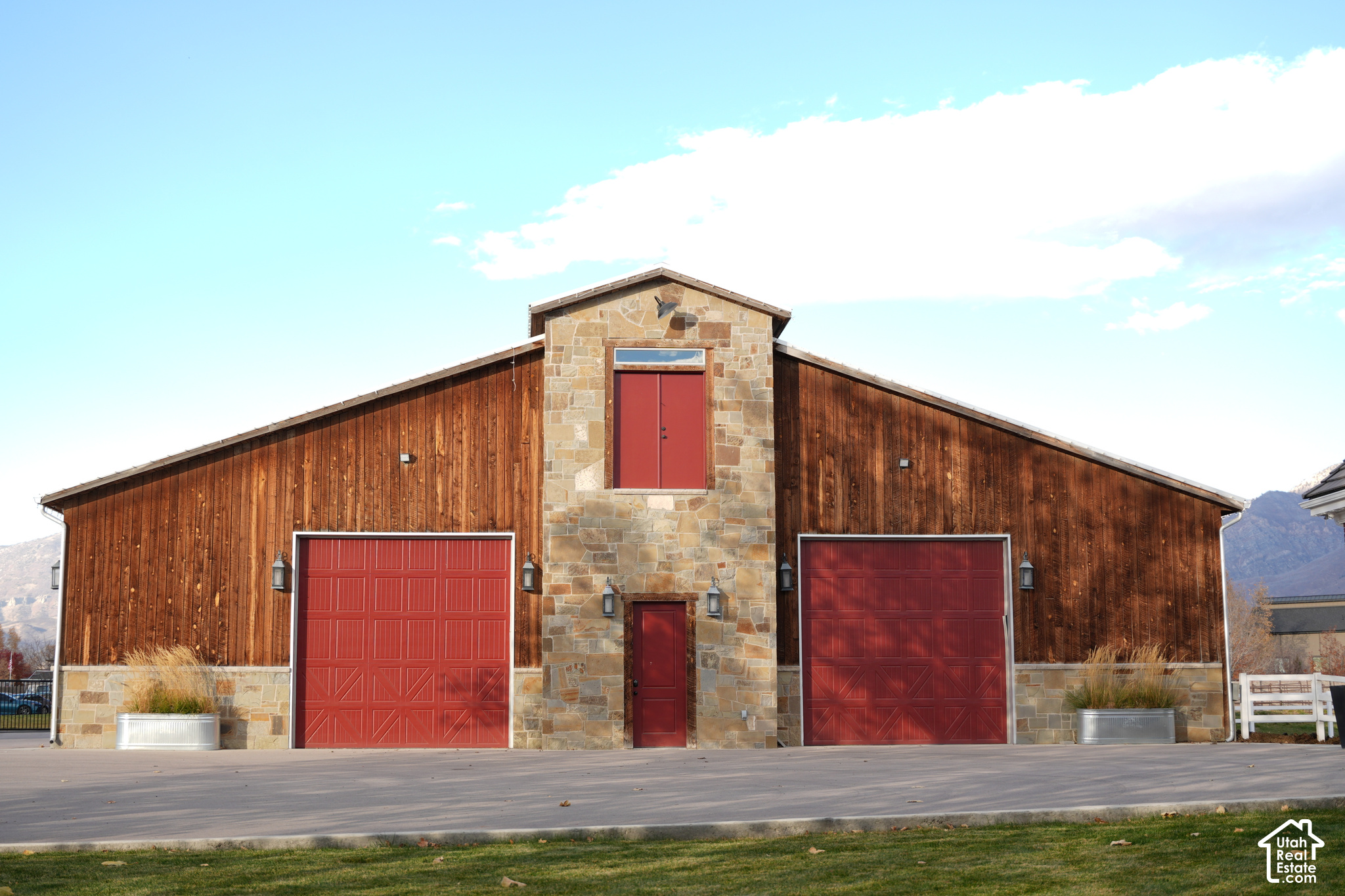 main property photo 54