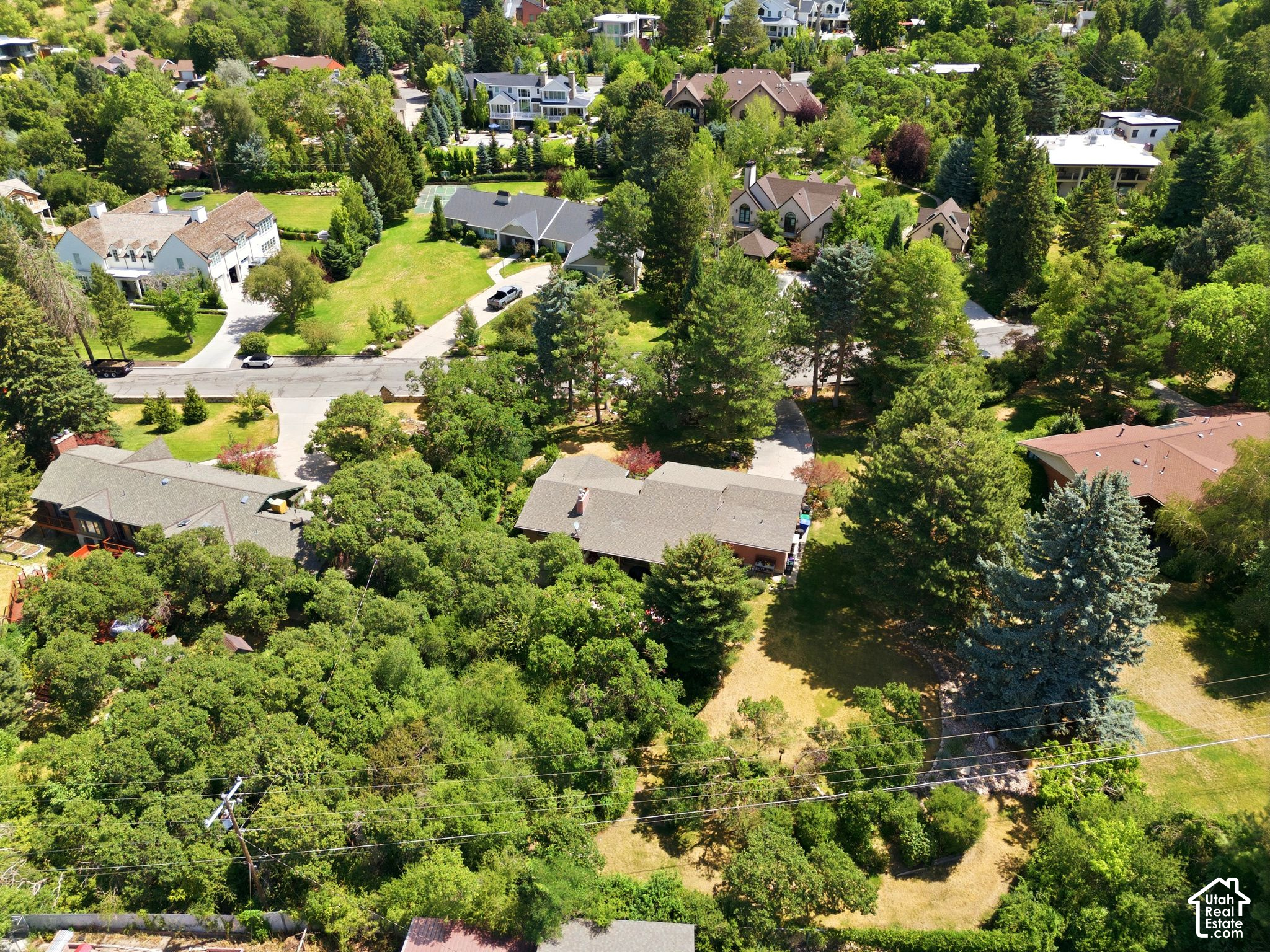 main property photo 11