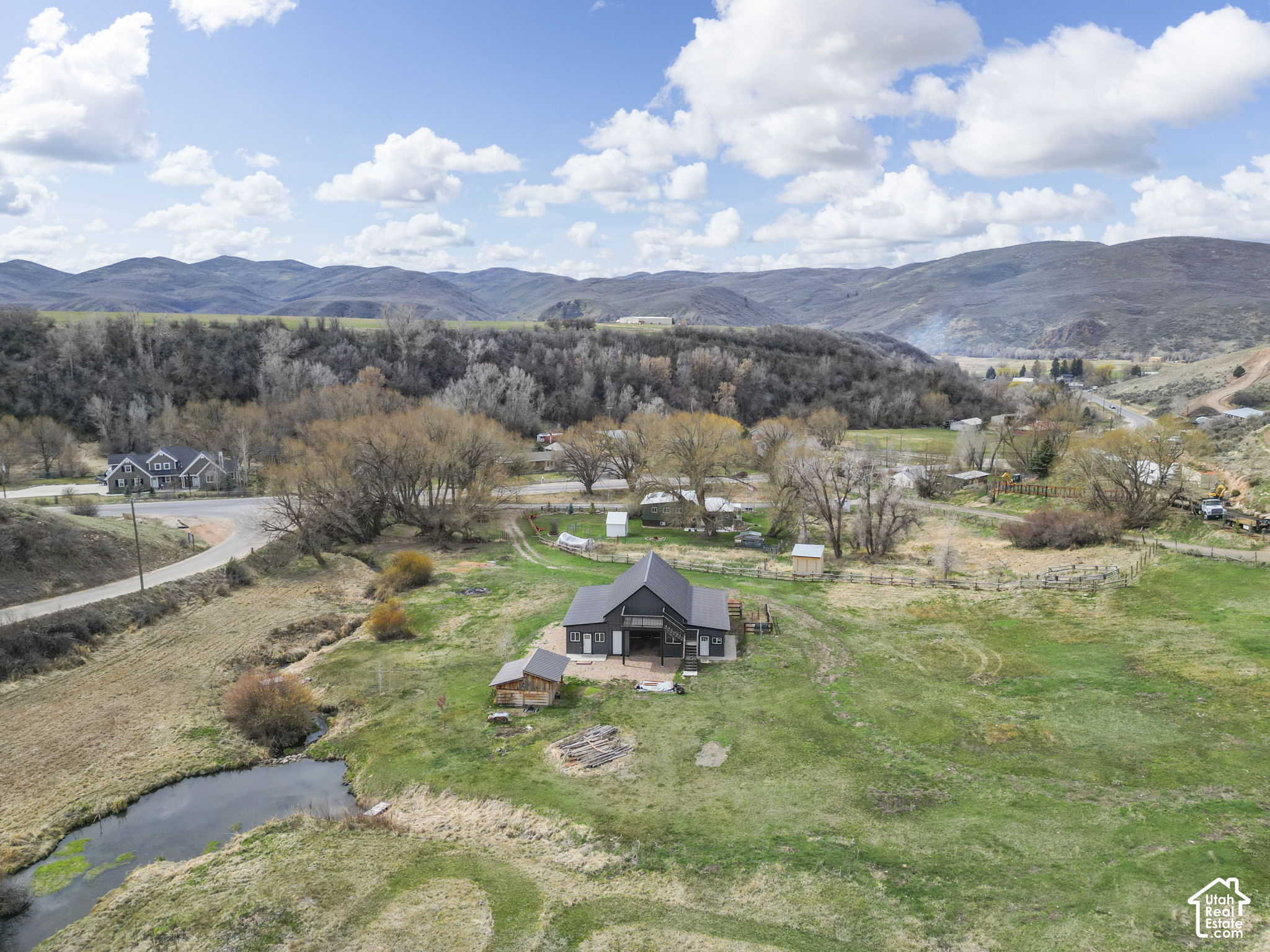 main property photo 26