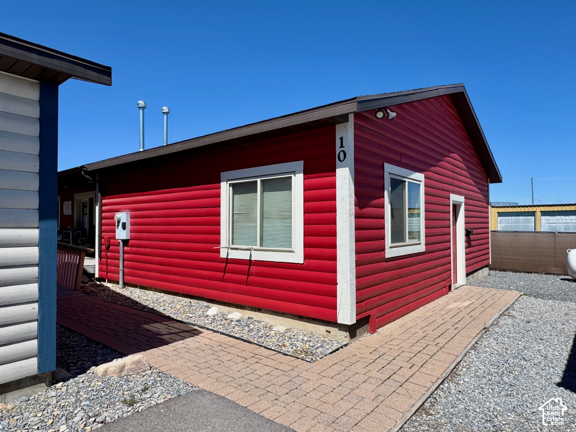 main property photo 15