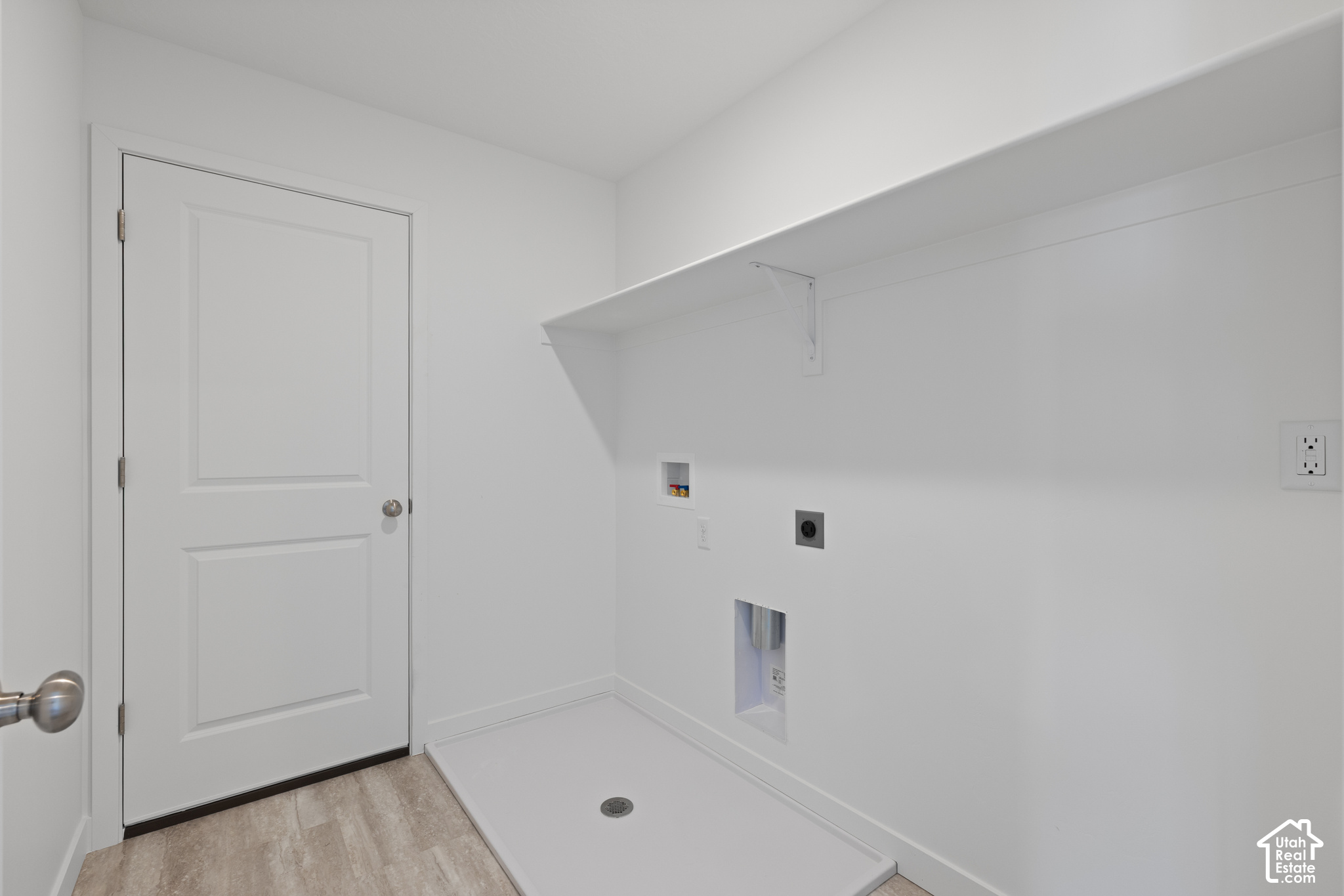 main property photo 24