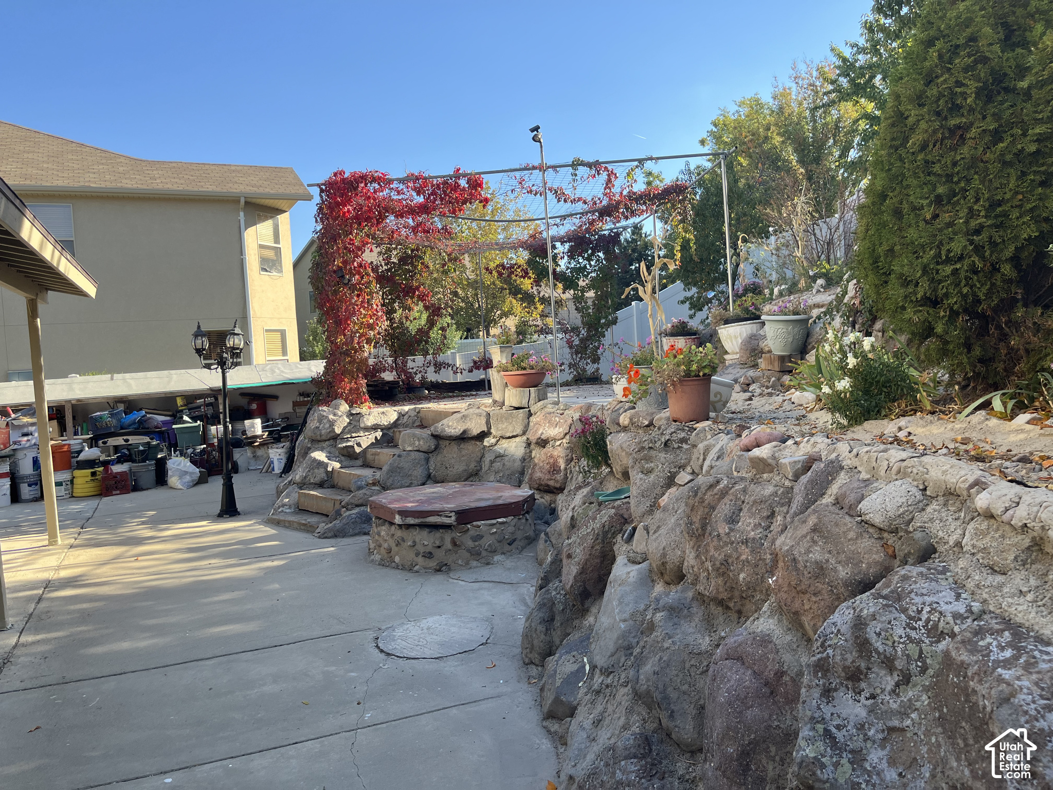 main property photo 41