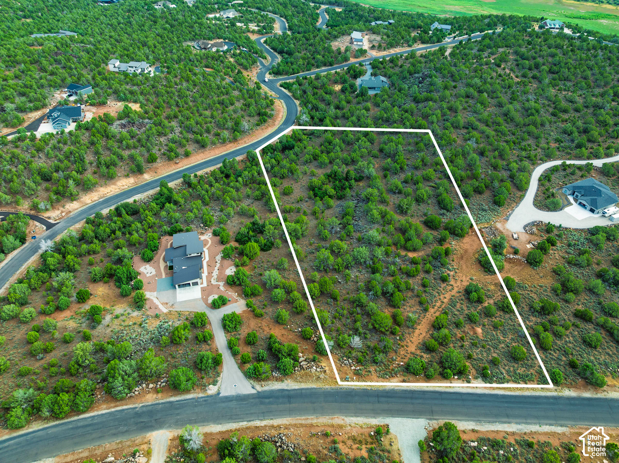 main property photo 5