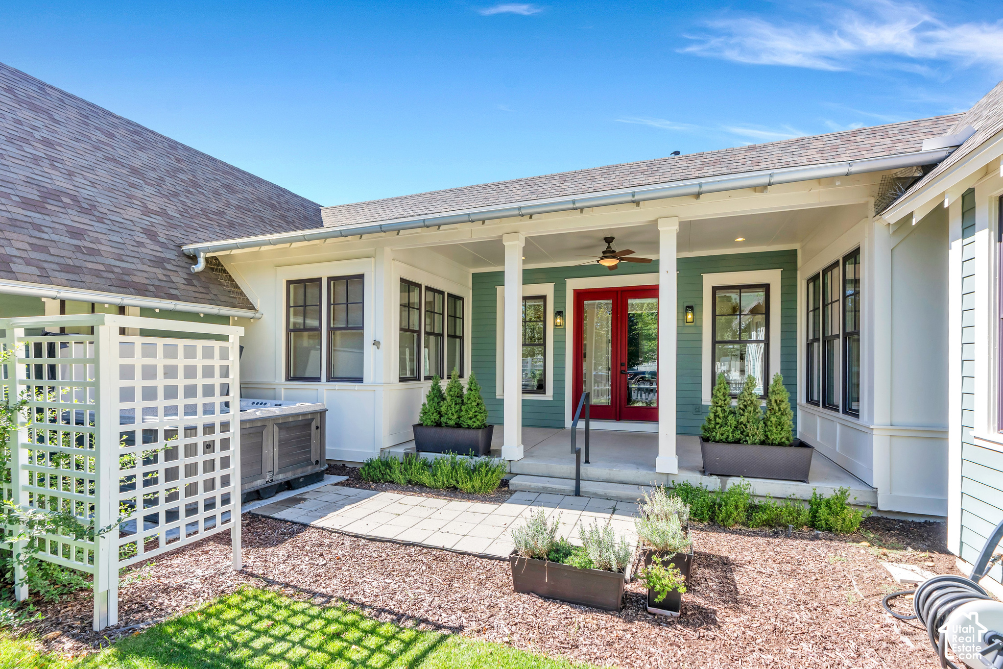 main property photo 19