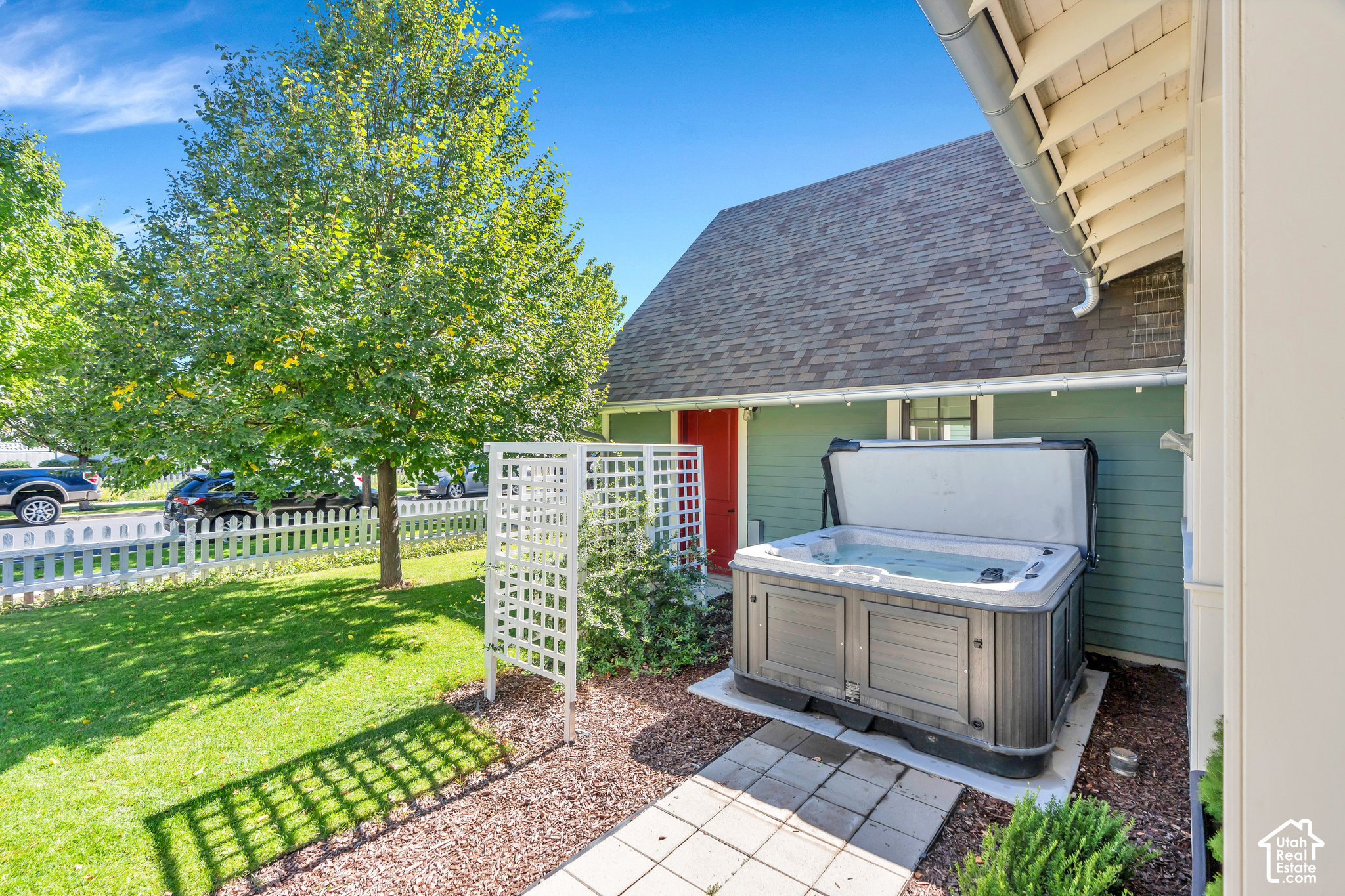 main property photo 20