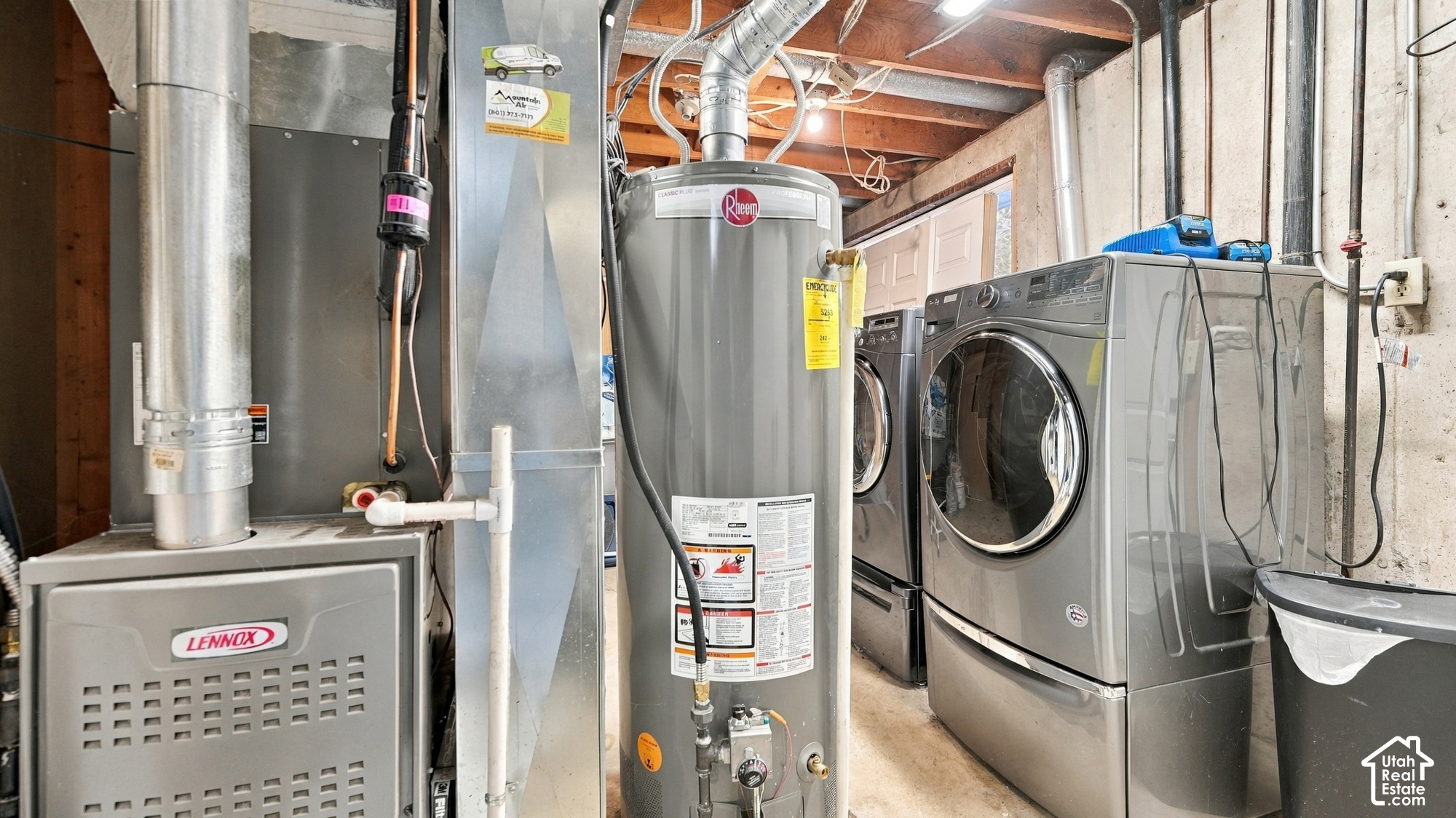 main property photo 28