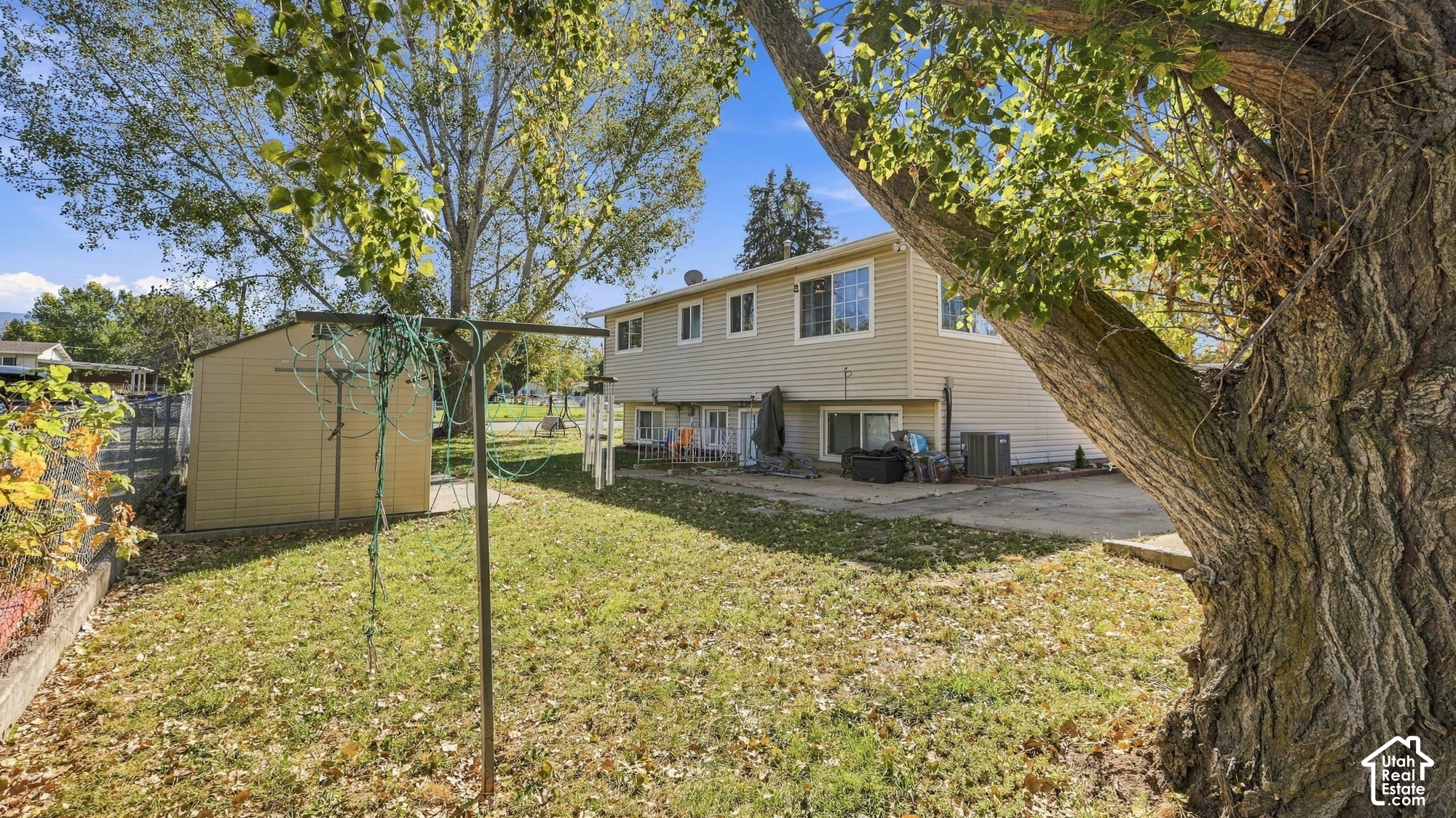 main property photo 32
