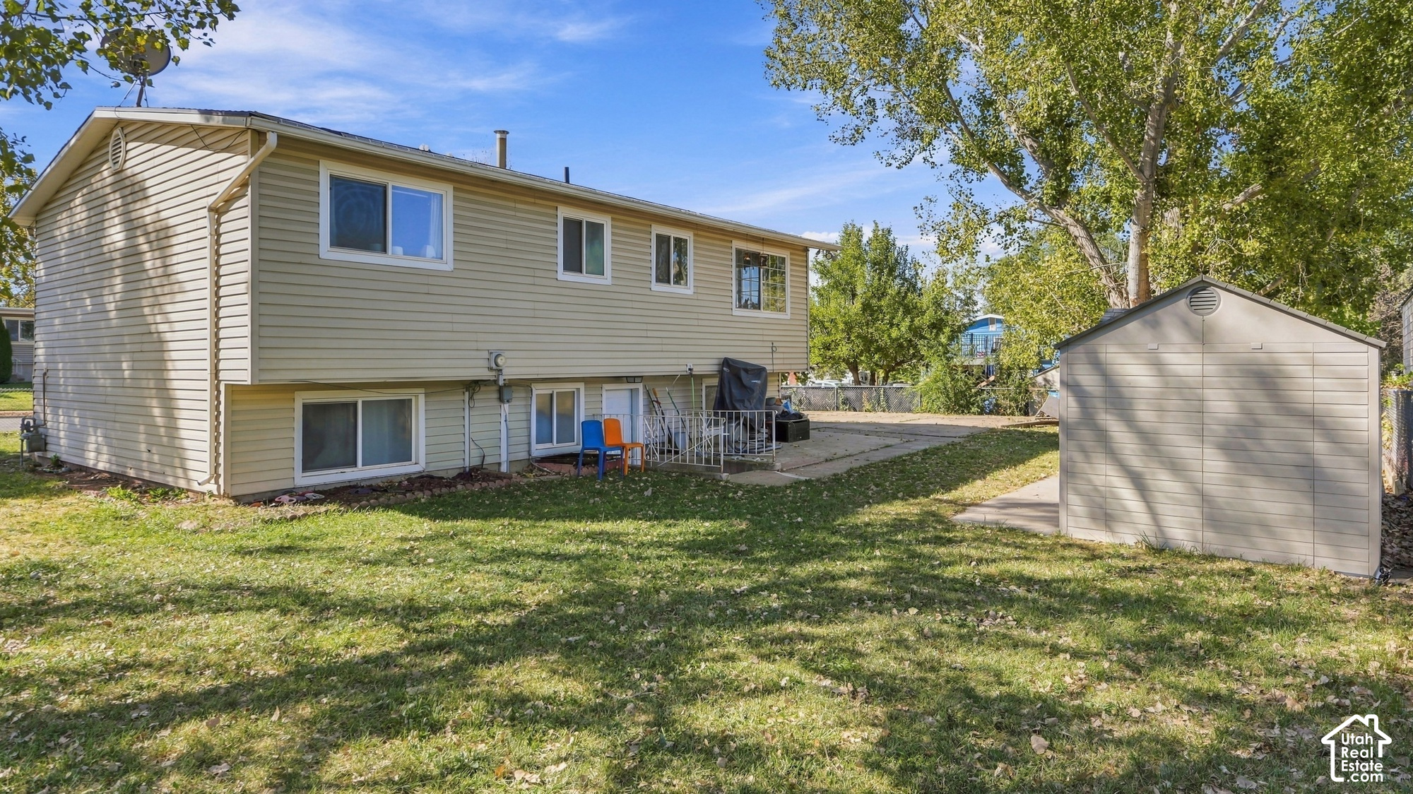main property photo 33