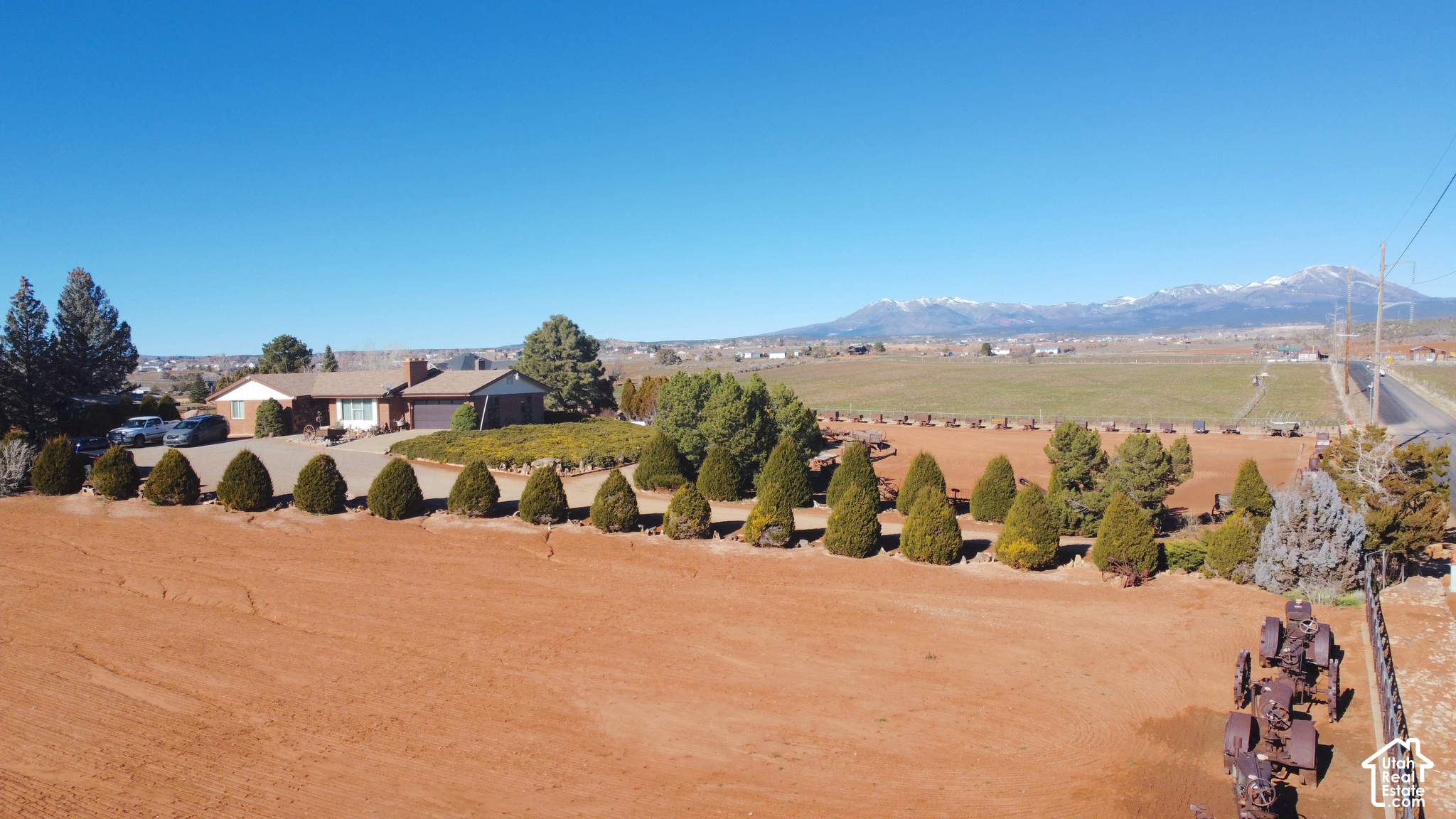 main property photo 30