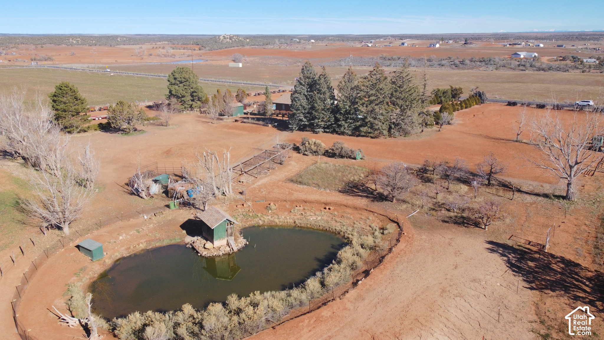 main property photo 32