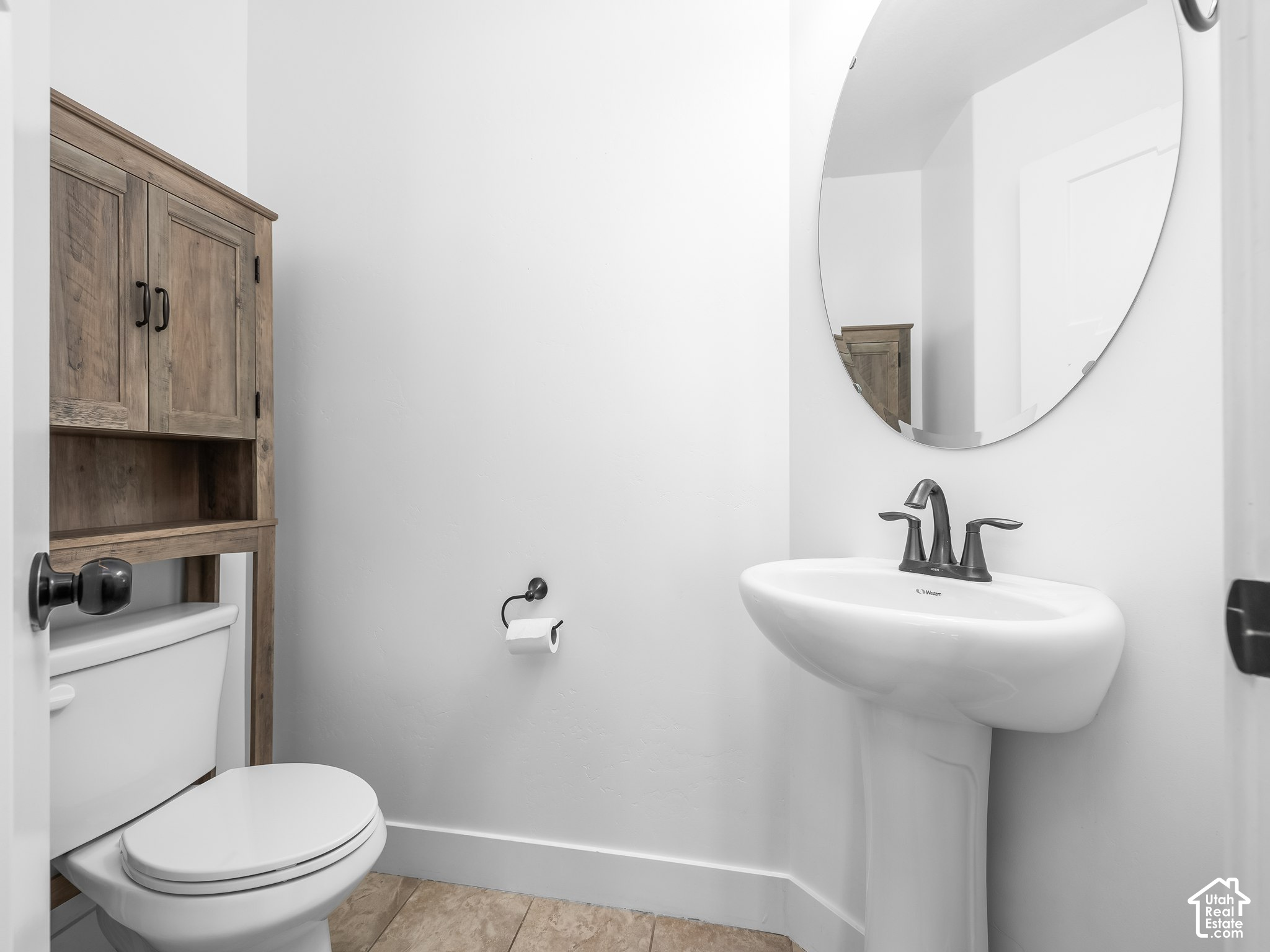main property photo 12