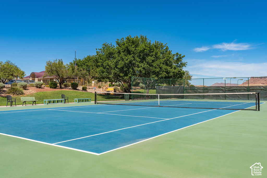 main property photo 40