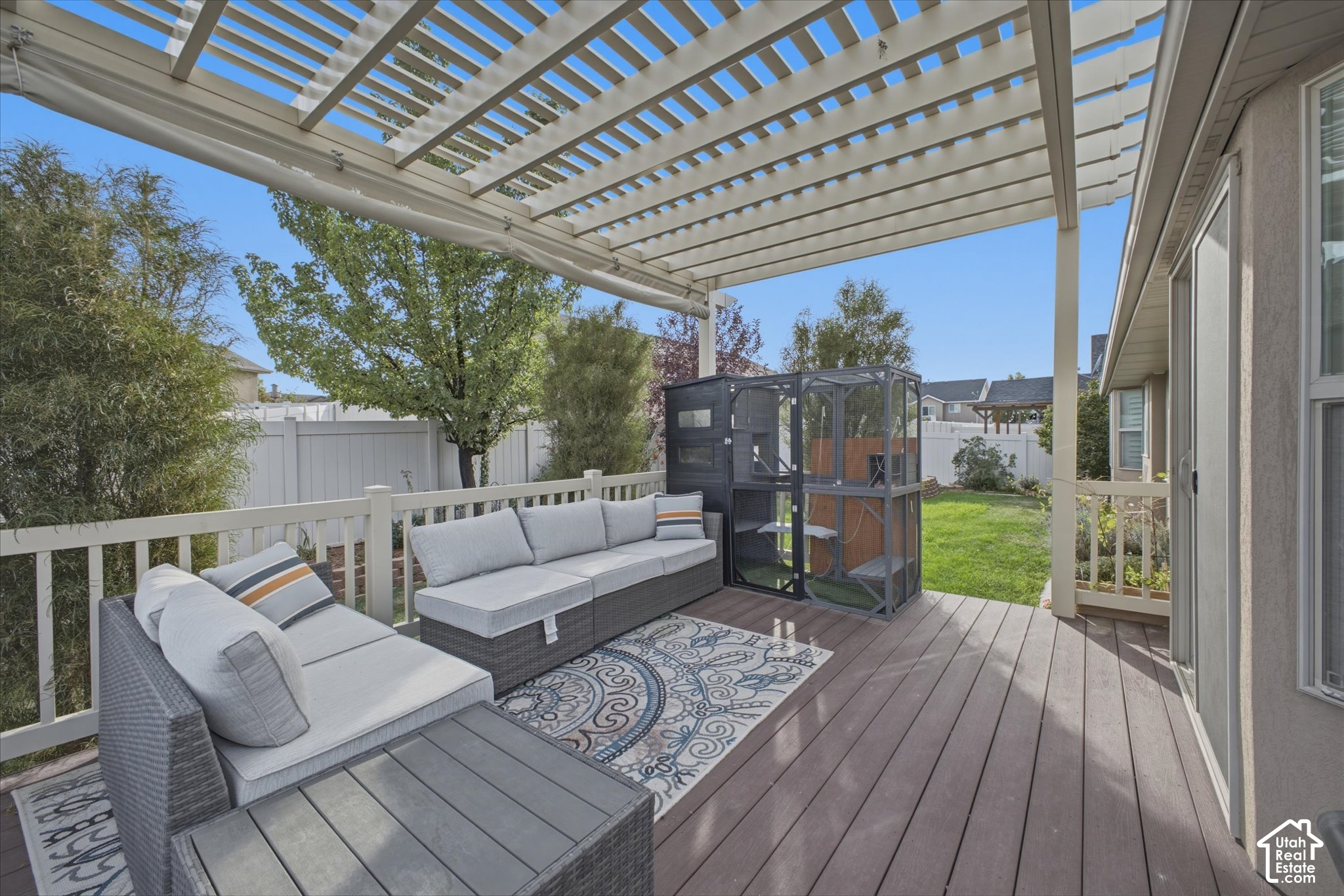 main property photo 31