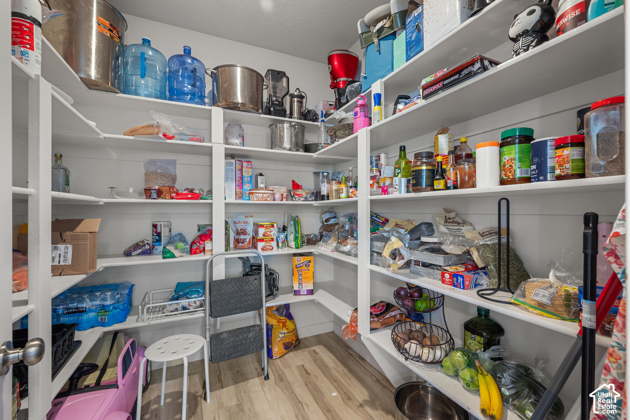 main property photo 13