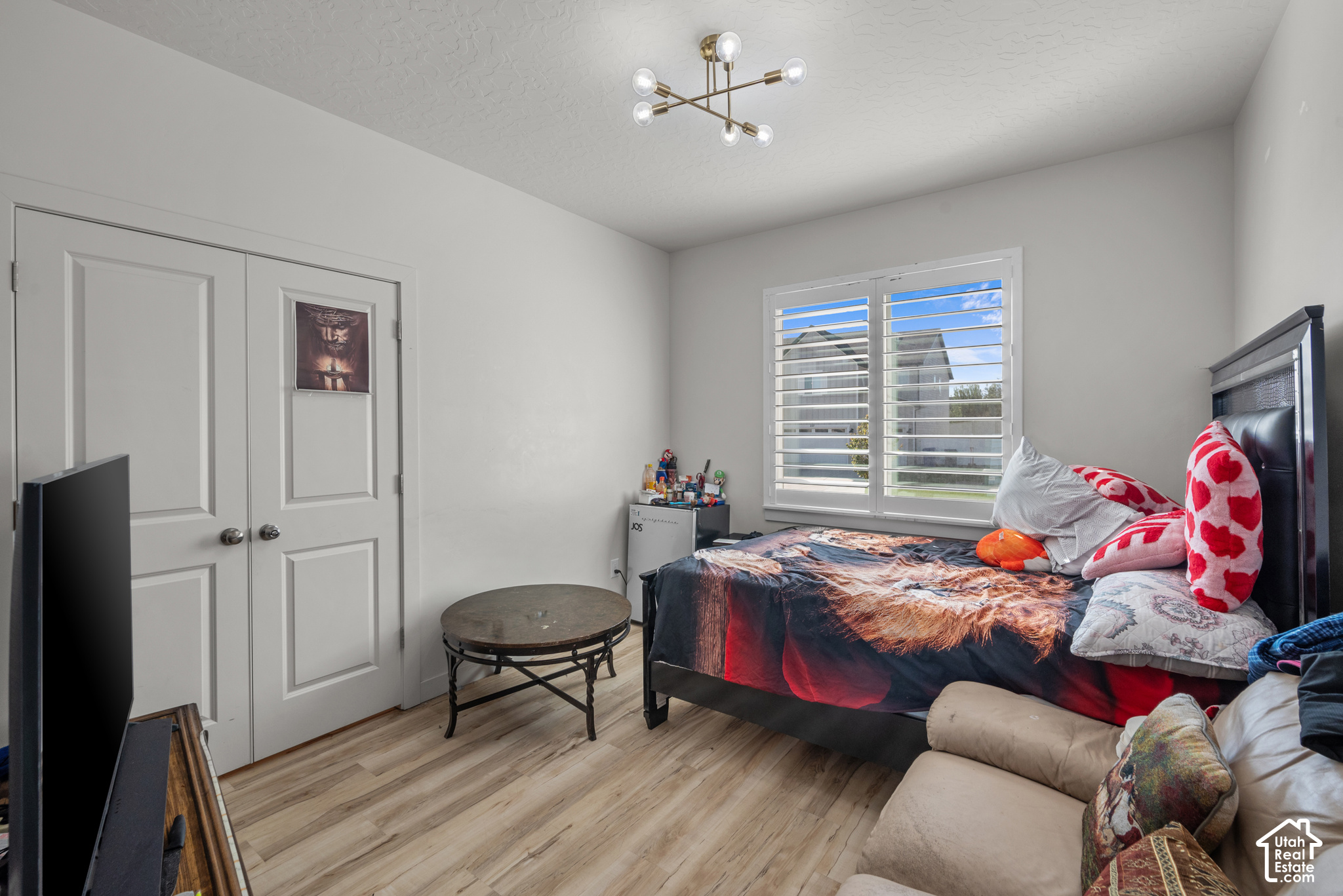 main property photo 24